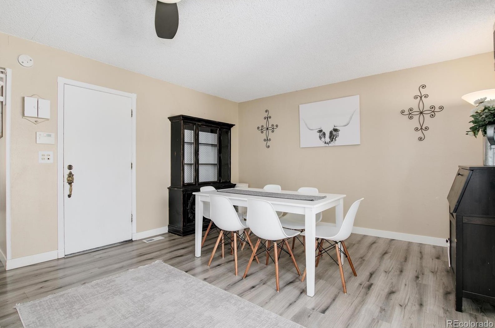 8777 Dover Cir, Arvada CO  80005-1548 exterior