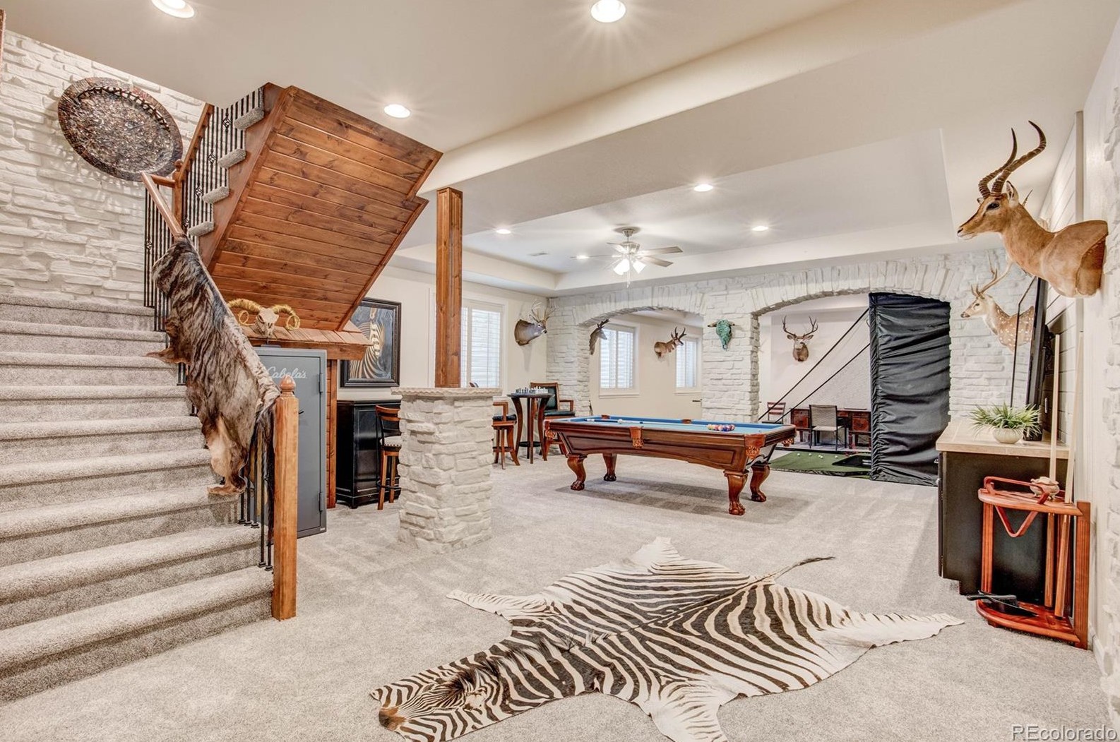 8991 Crossington Way, Littleton CO  80124-5583 exterior