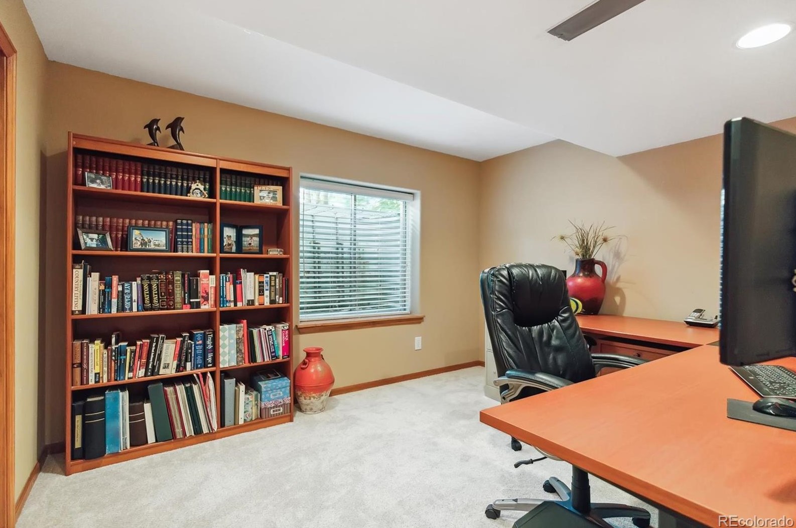 9662 Indian Wells Dr, Littleton CO 80124-4215 exterior