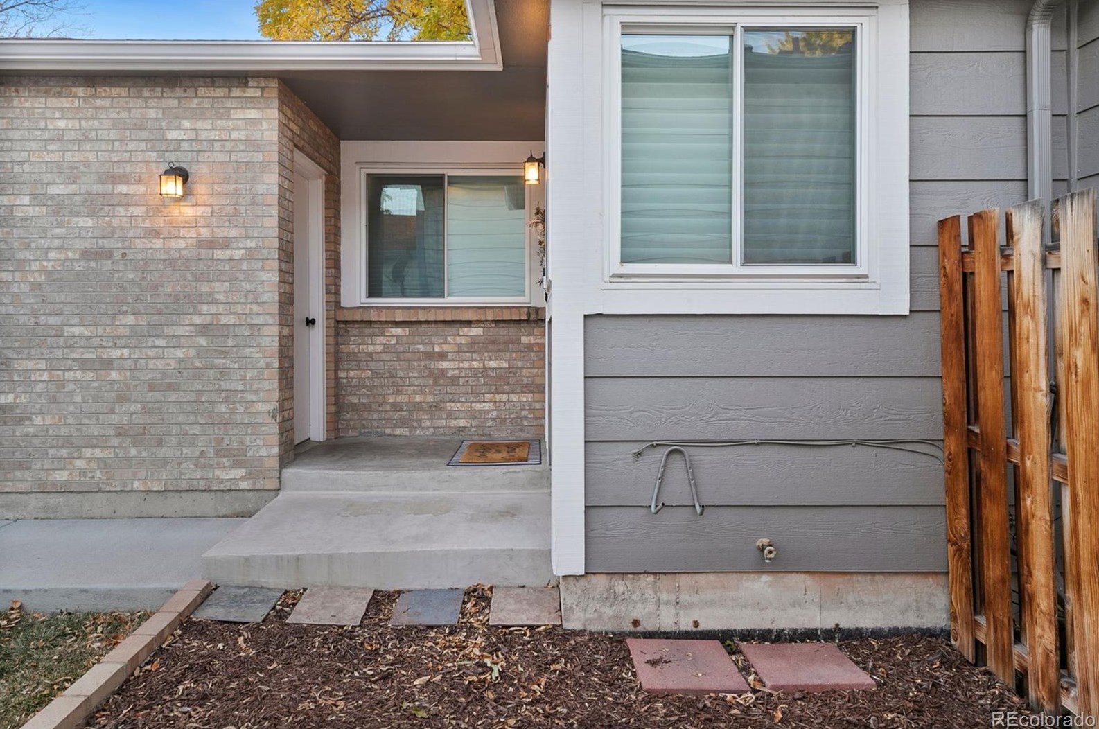 5761 71st Ave, Arvada CO  80003-3805 exterior