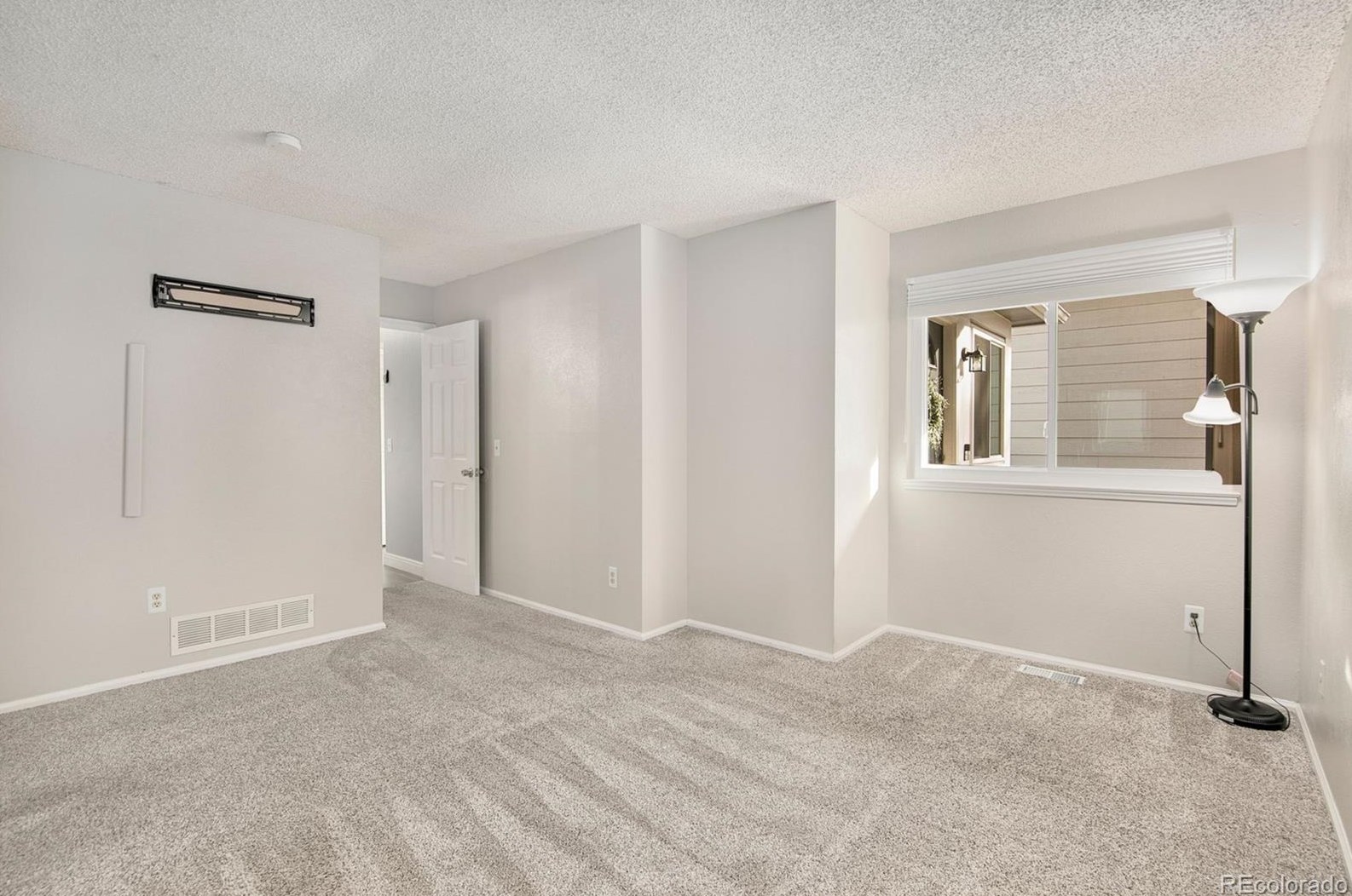 5761 71st Ave, Arvada CO  80003-3805 exterior
