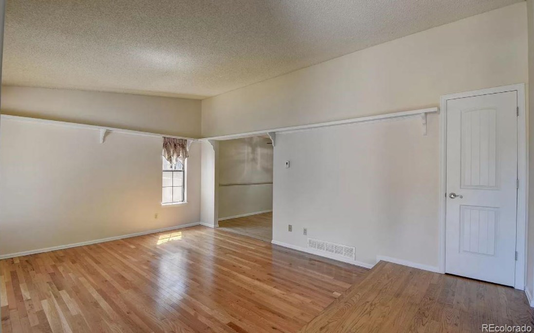 8975 Winrock St, Littleton CO 80126-2227 exterior