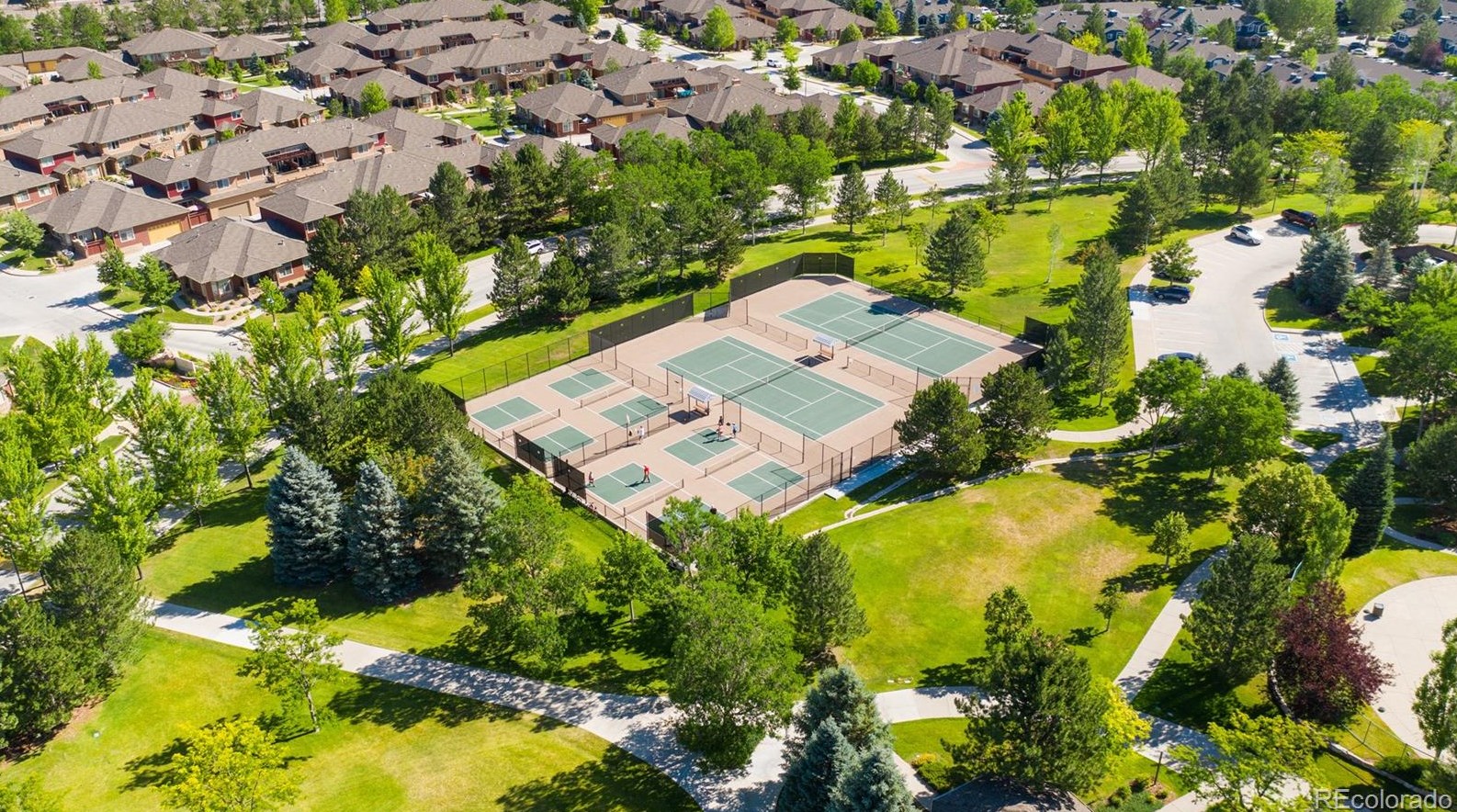 8566 Gold Peak Dr, Littleton CO 80130-7131 exterior