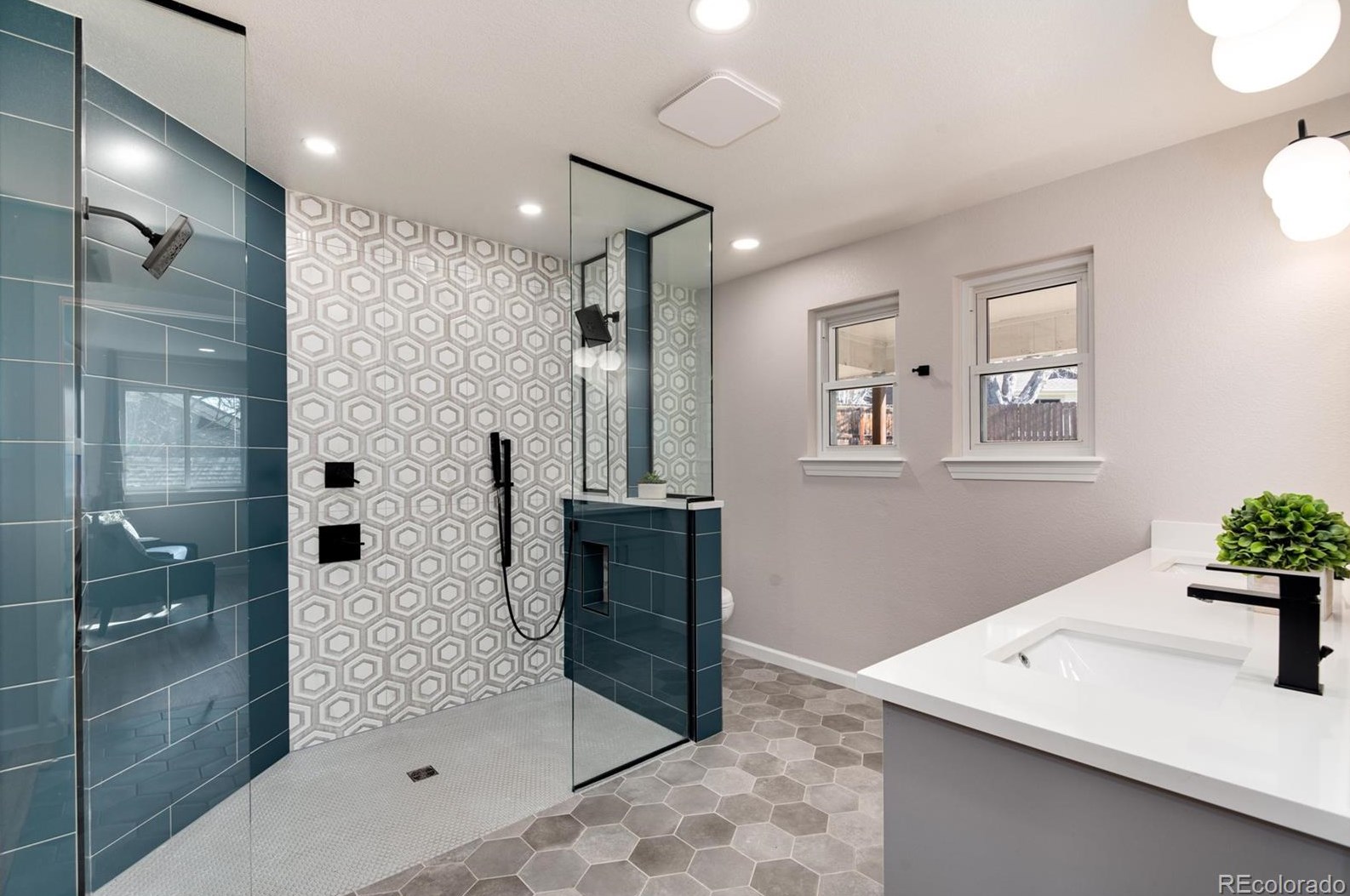 6426 Saulsbury St, Littleton CO  80123-3613 exterior