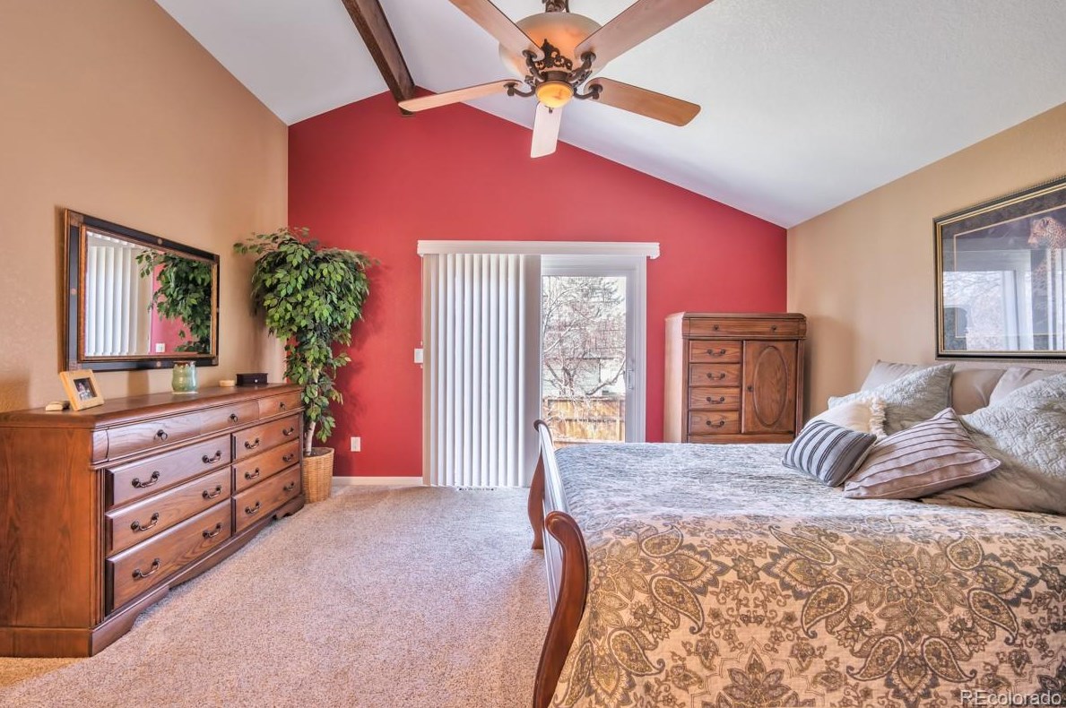 5440 Caryl Ave, Littleton CO 80128-7080 exterior