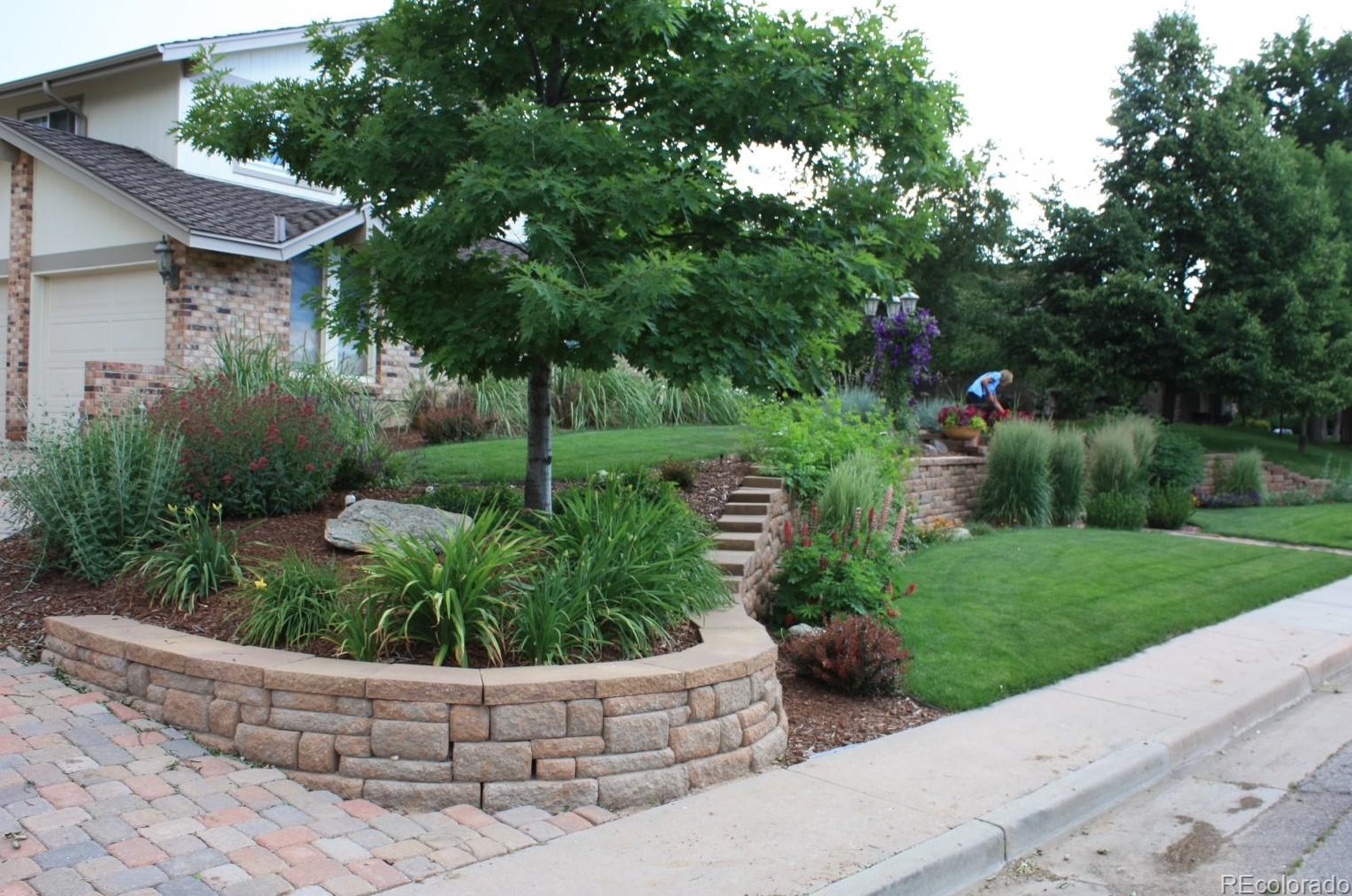 5440 Caryl Ave, Littleton CO 80128-7080 exterior