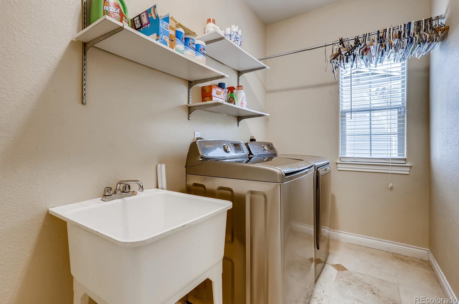 5442 68th Pl, Arvada CO  80003-4222 exterior