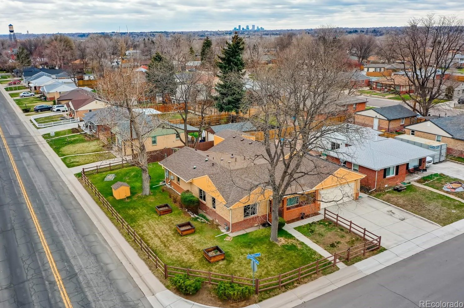 5570 Dudley Ct, Arvada CO  80002-3063 exterior