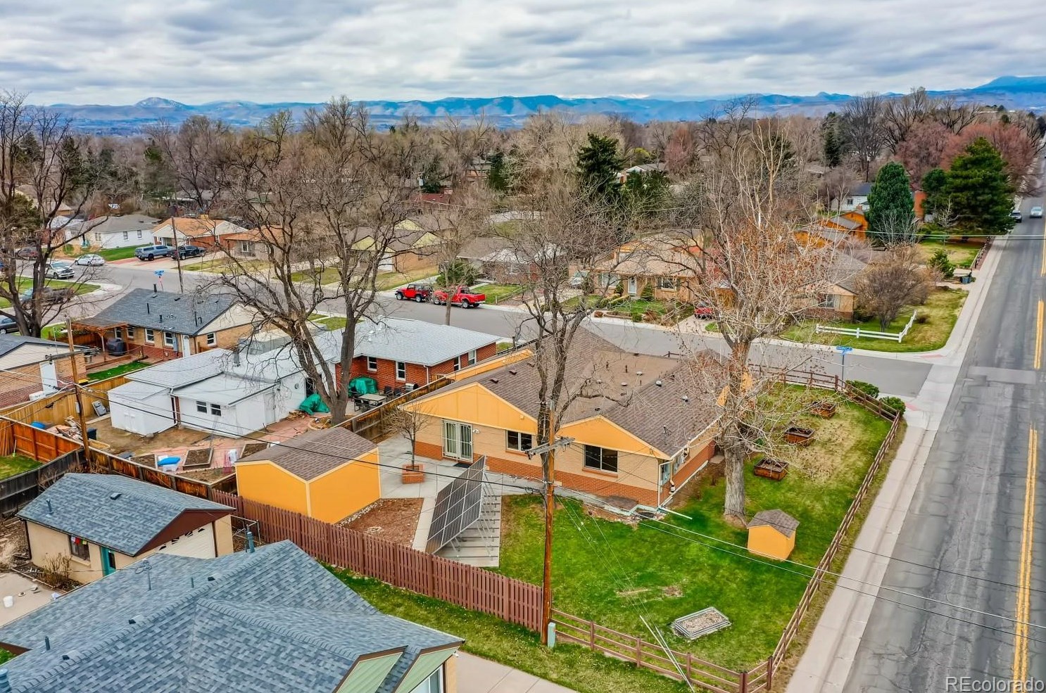 5570 Dudley Ct, Arvada CO  80002-3063 exterior