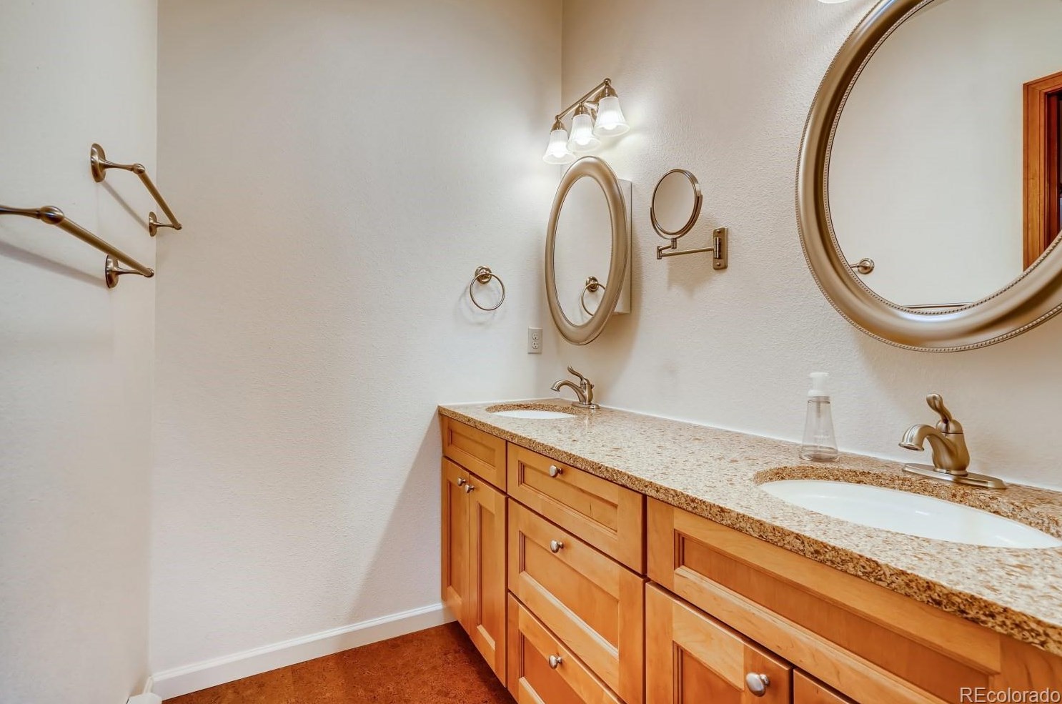 5570 Dudley Ct, Arvada CO  80002-3063 exterior
