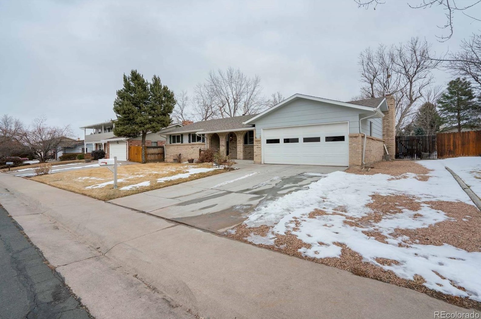 7412 Wellington St, Littleton CO 80122-3141 exterior