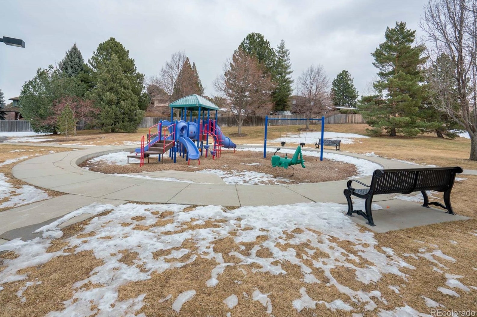 7412 Wellington St, Littleton CO 80122-3141 exterior