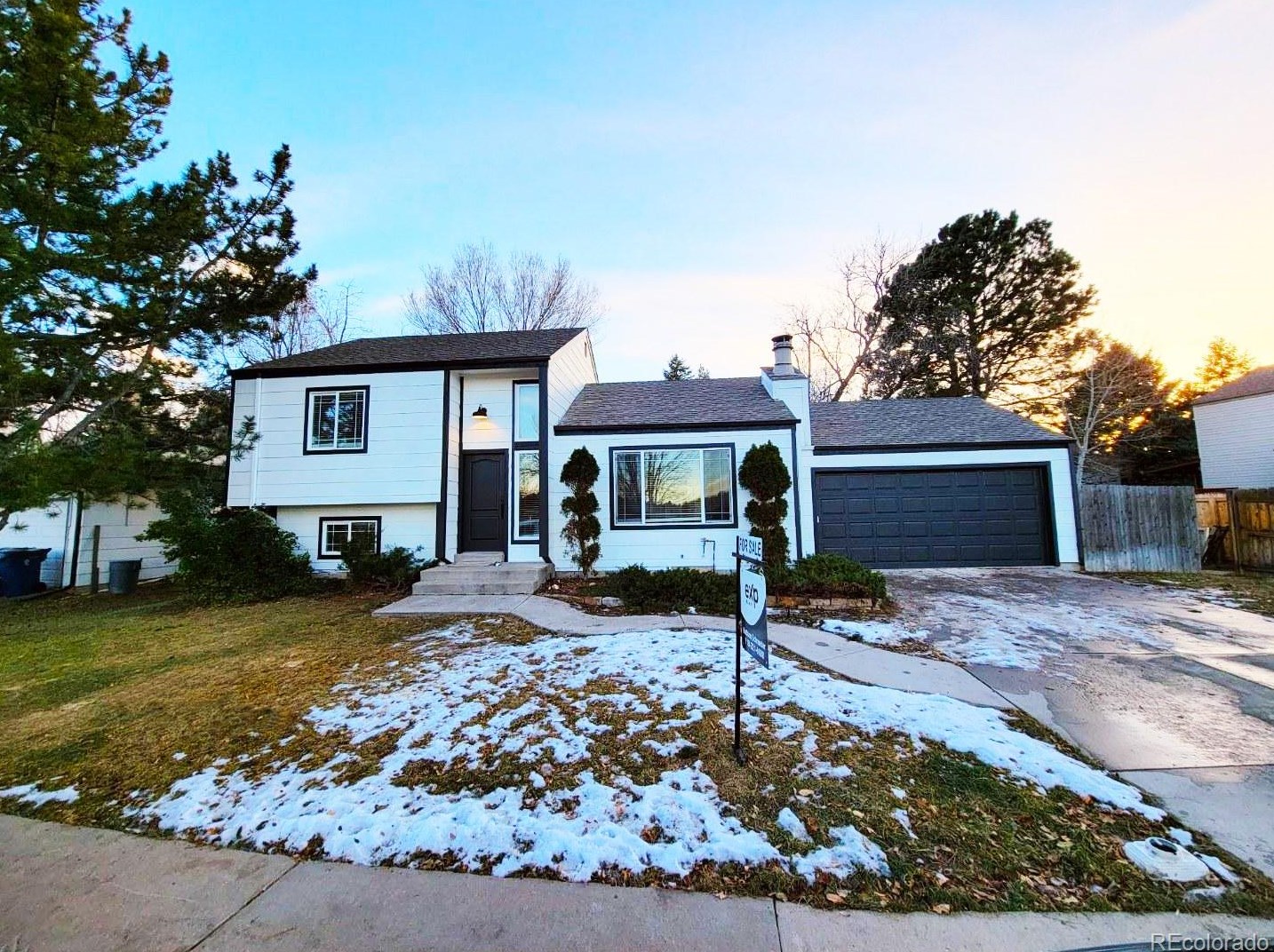 6317 Fairfax Way, Littleton CO  80121-3868 exterior