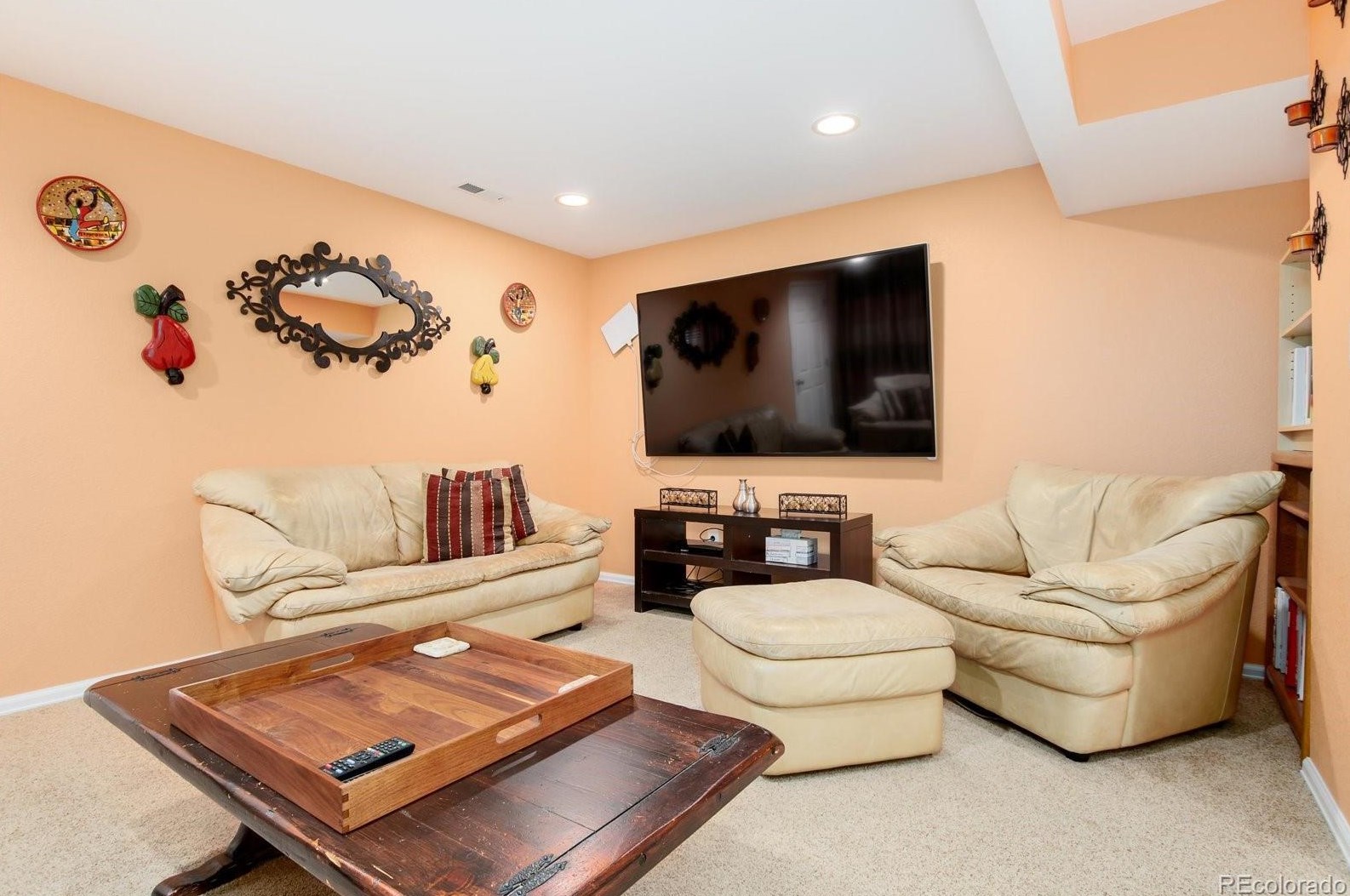 9121 Fox Fire Dr, Littleton CO 80129-6424 exterior