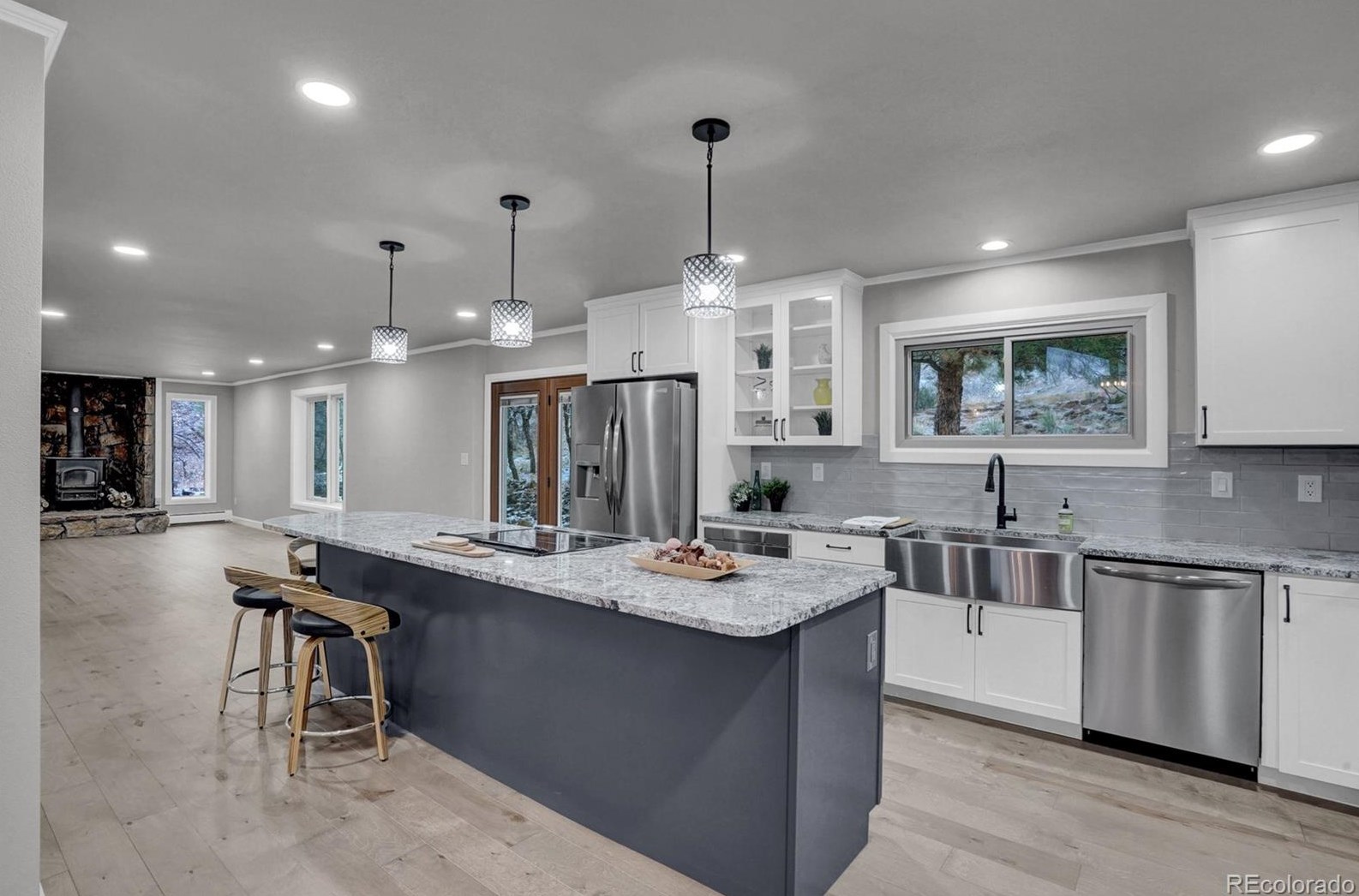 1120 Allegheny Dr, Colorado Springs CO  80919-1506 exterior
