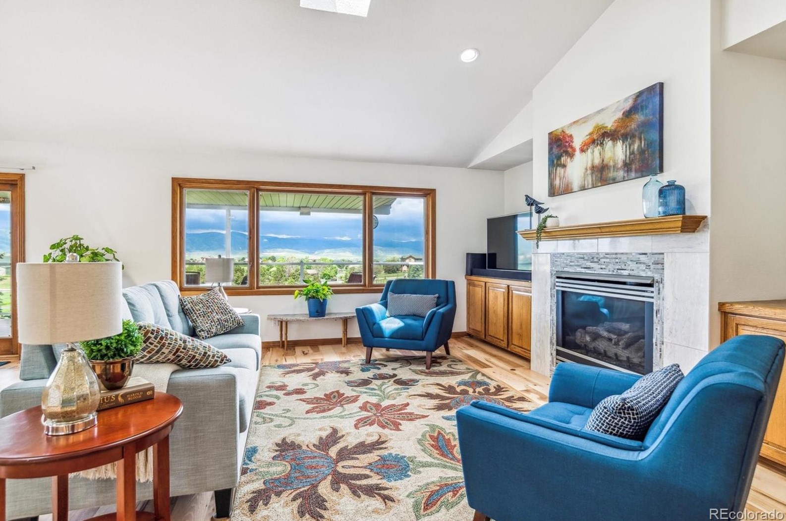 10886 Chatfield Dr, Littleton CO 80128-6136 exterior