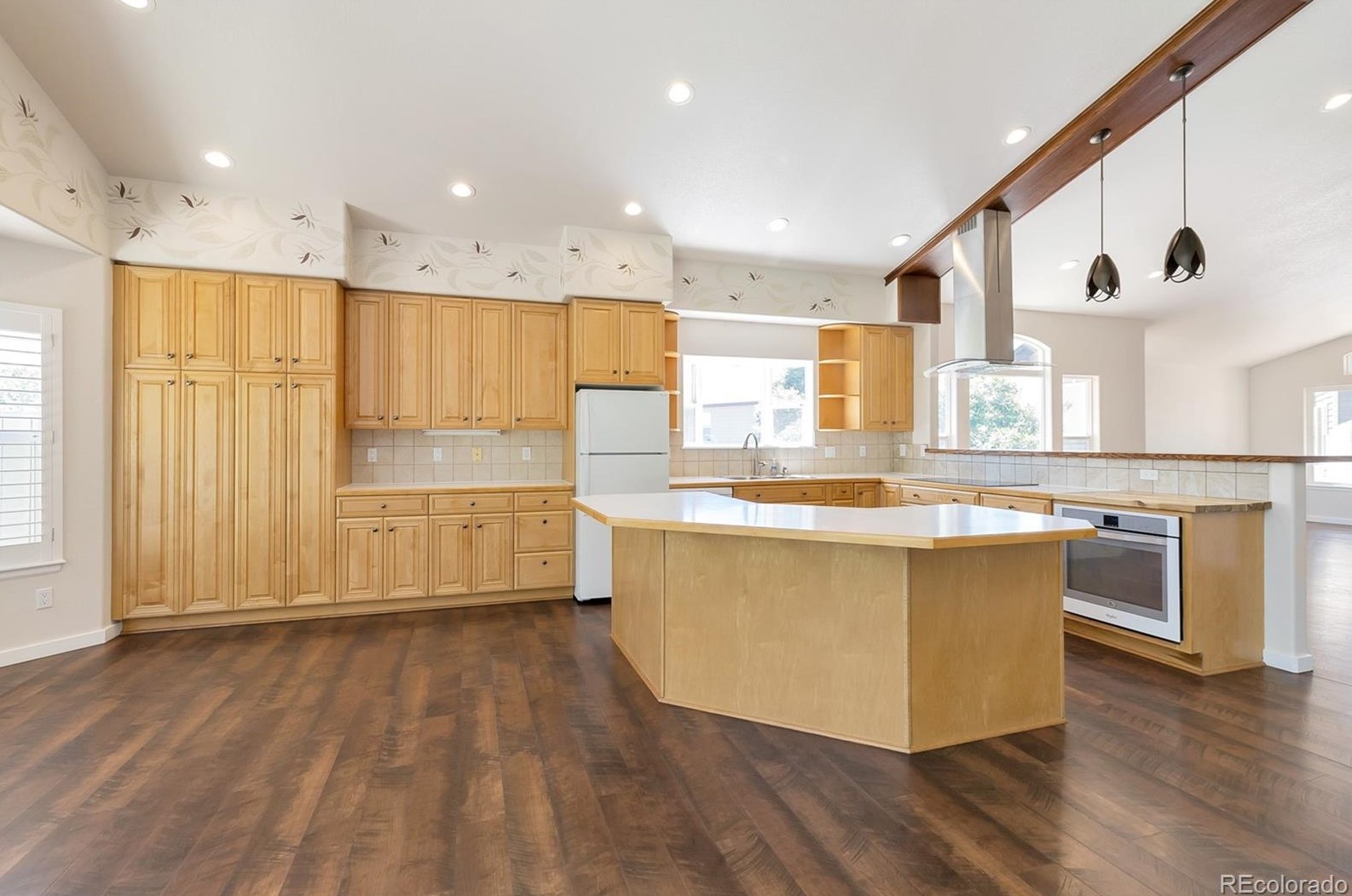 7154 Terry Ct, Arvada CO  80007-7661 exterior