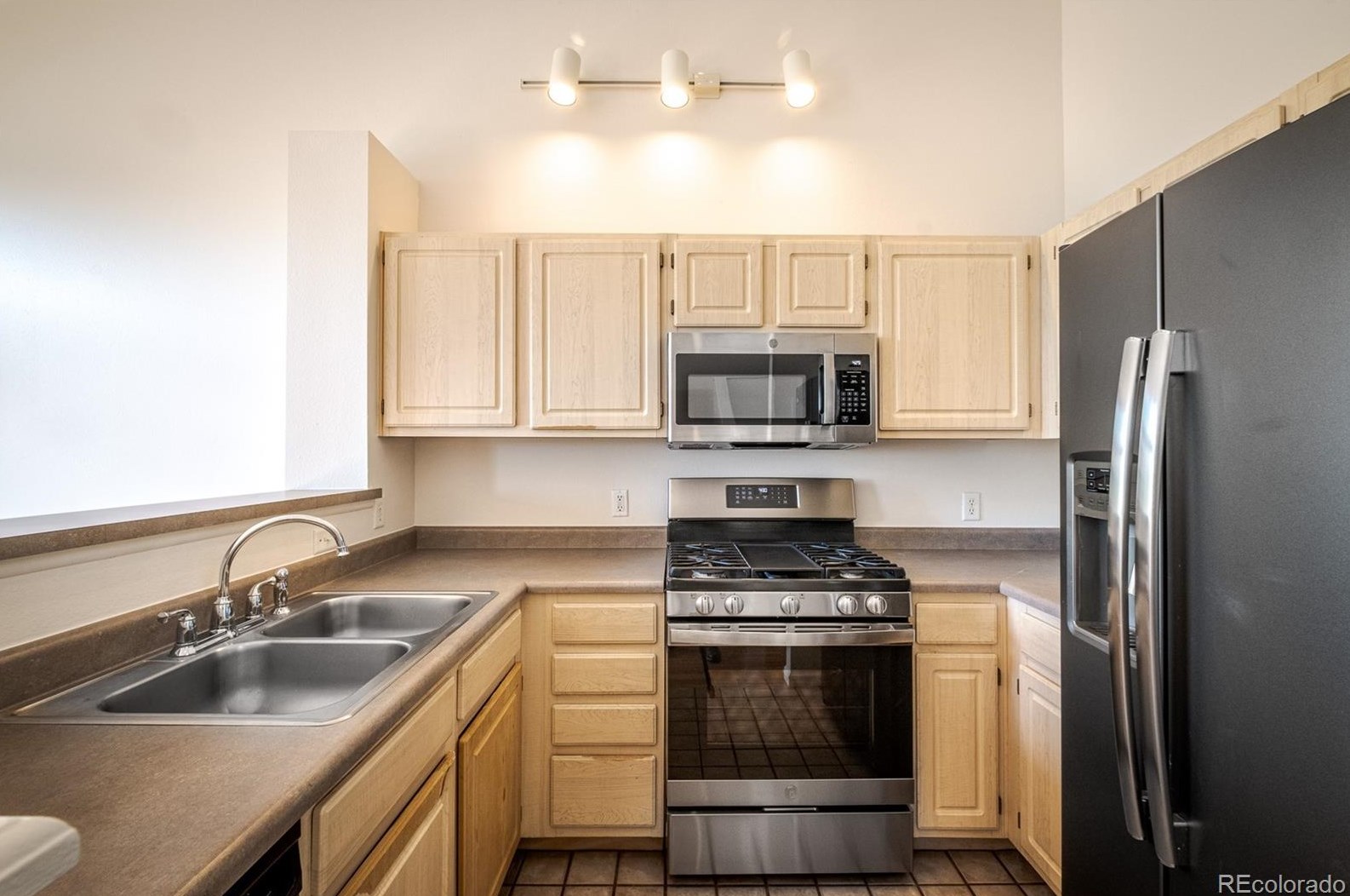 487 Mountain Vista Cir, Steamboat Springs CO 80487-3103 exterior