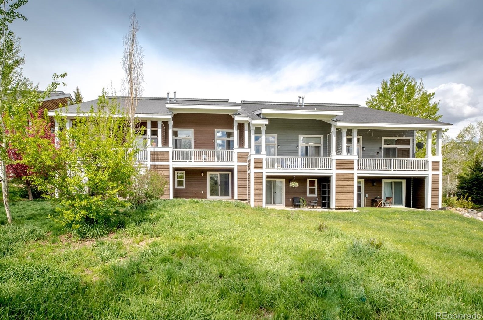 487 Mountain Vista Cir, Steamboat Springs CO 80487-3103 exterior