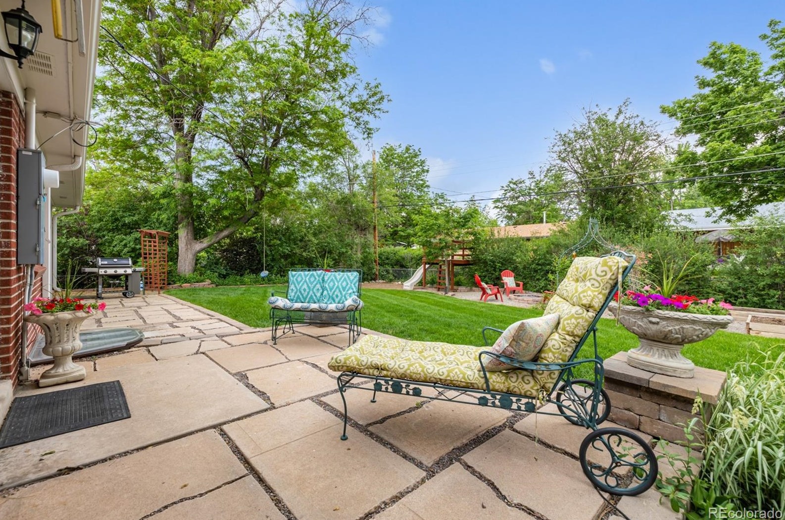 449 Caley Dr, Littleton CO 80123-3588 exterior