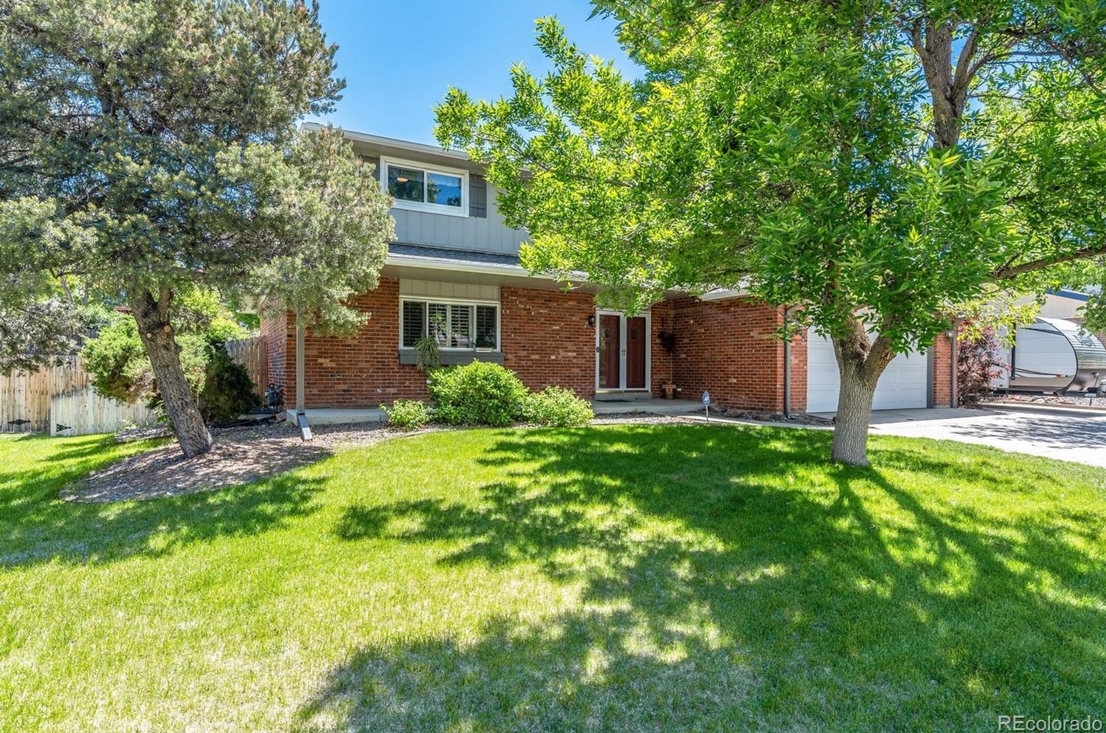 7392 Downing Cir, Littleton CO 80122-1426 exterior