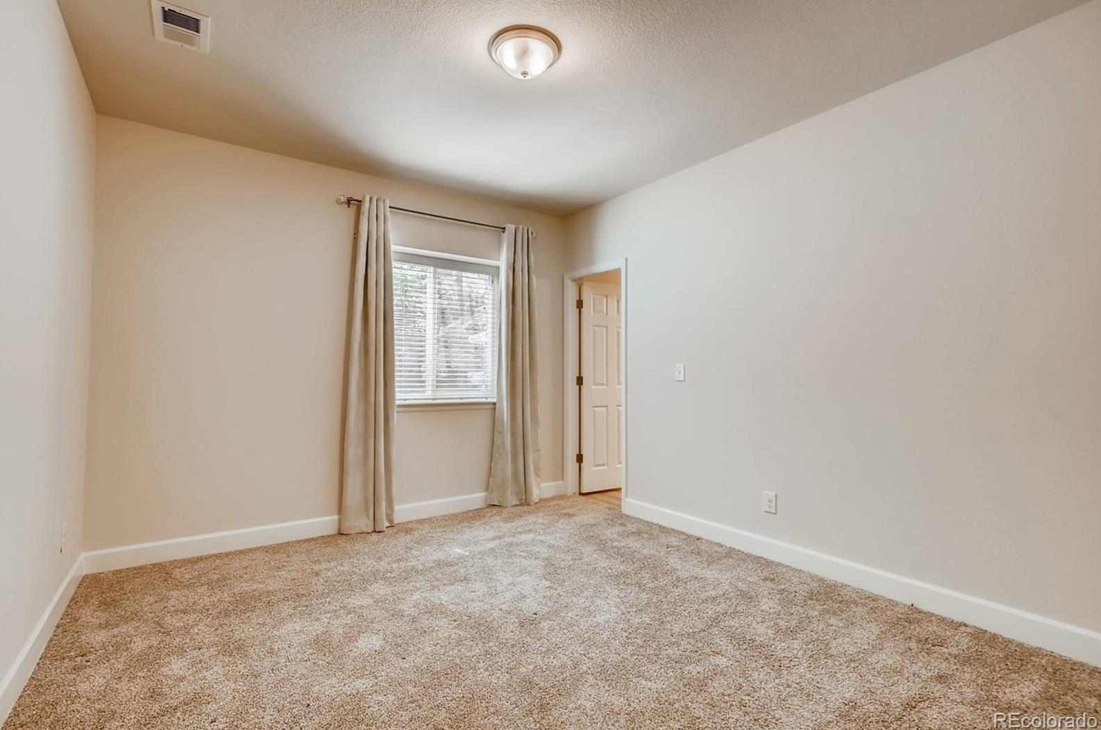 2521 Hillcroft Ln, Castle Rock CO  80104 exterior