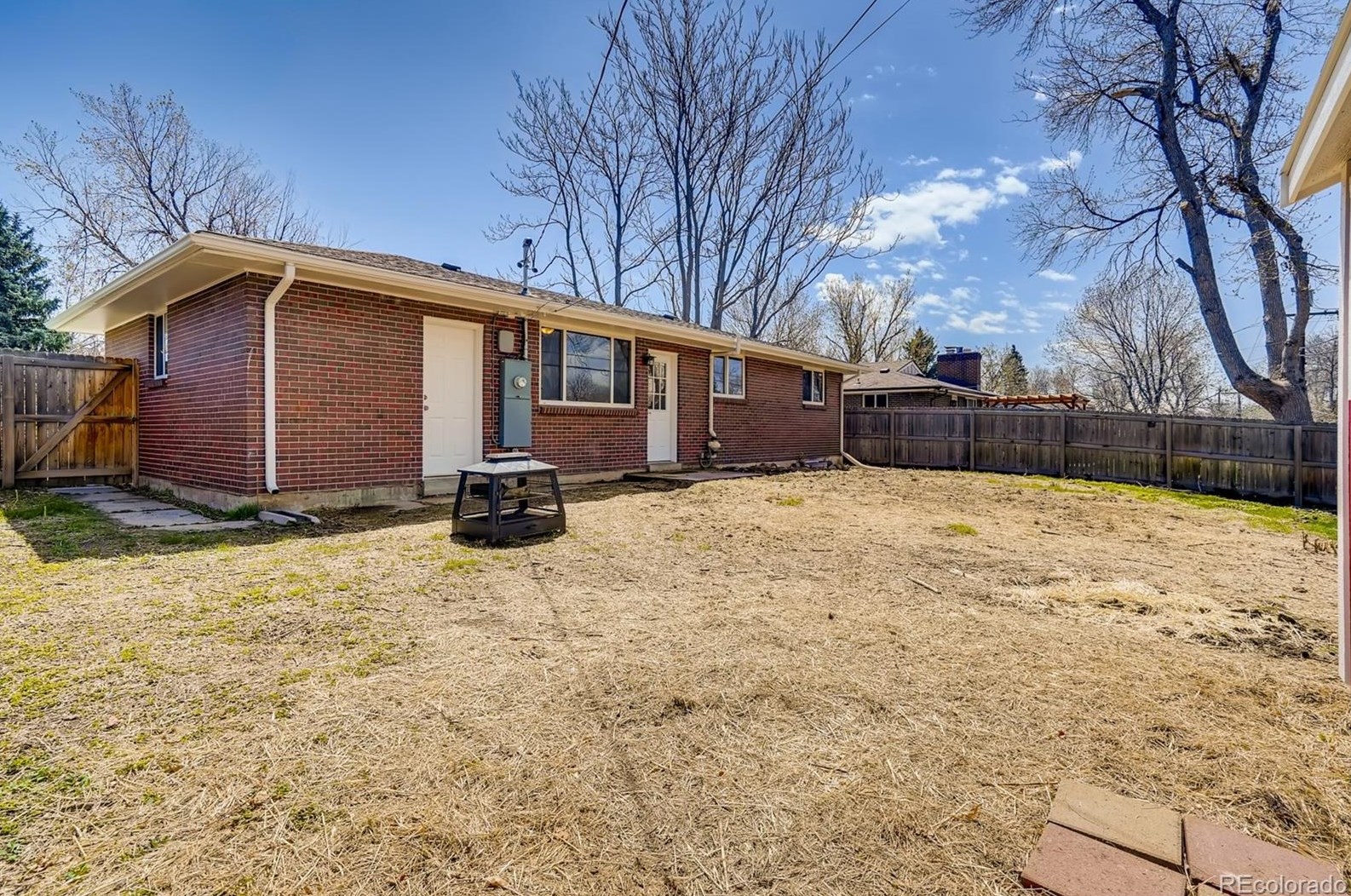 6107 Dudley Ct, Arvada CO  80004-5471 exterior