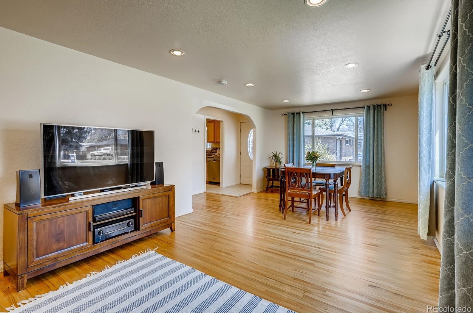 6107 Dudley Ct, Arvada CO  80004-5471 exterior