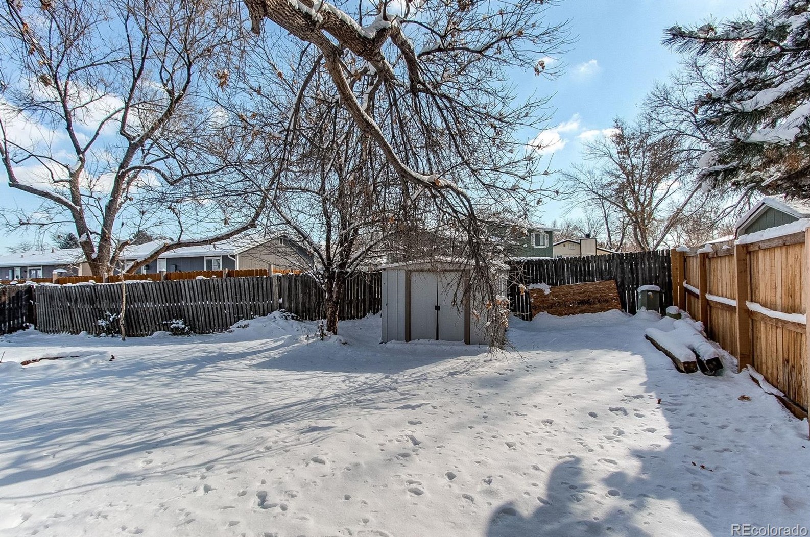 8696 86 Cir, Arvada CO  80005-5859 exterior