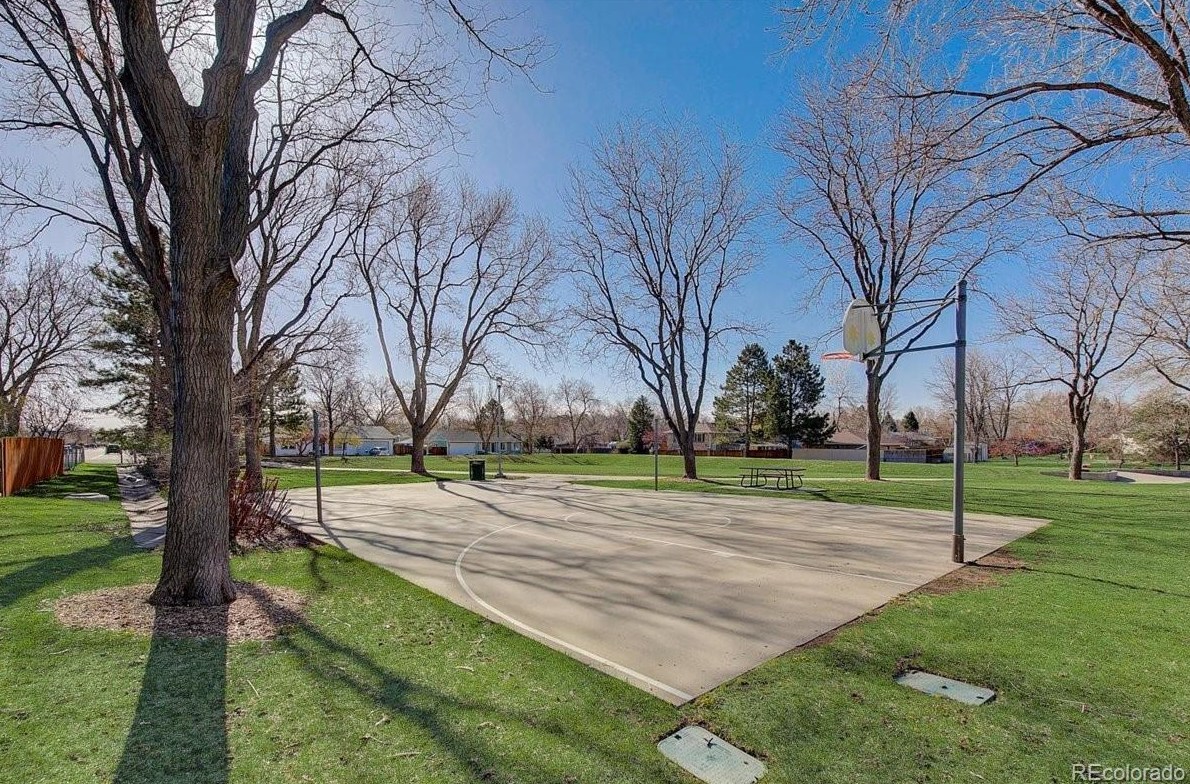 6274 68th Cir, Arvada CO  80003-4100 exterior