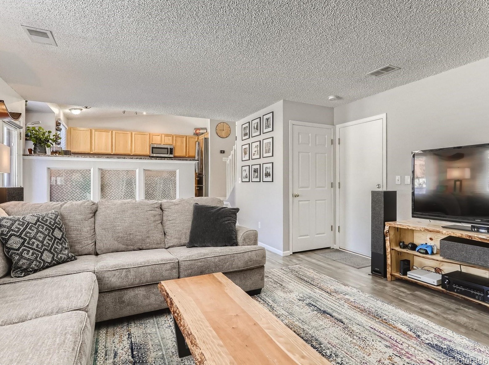 9689 Townsville Cir, Littleton CO  80130-6805 exterior