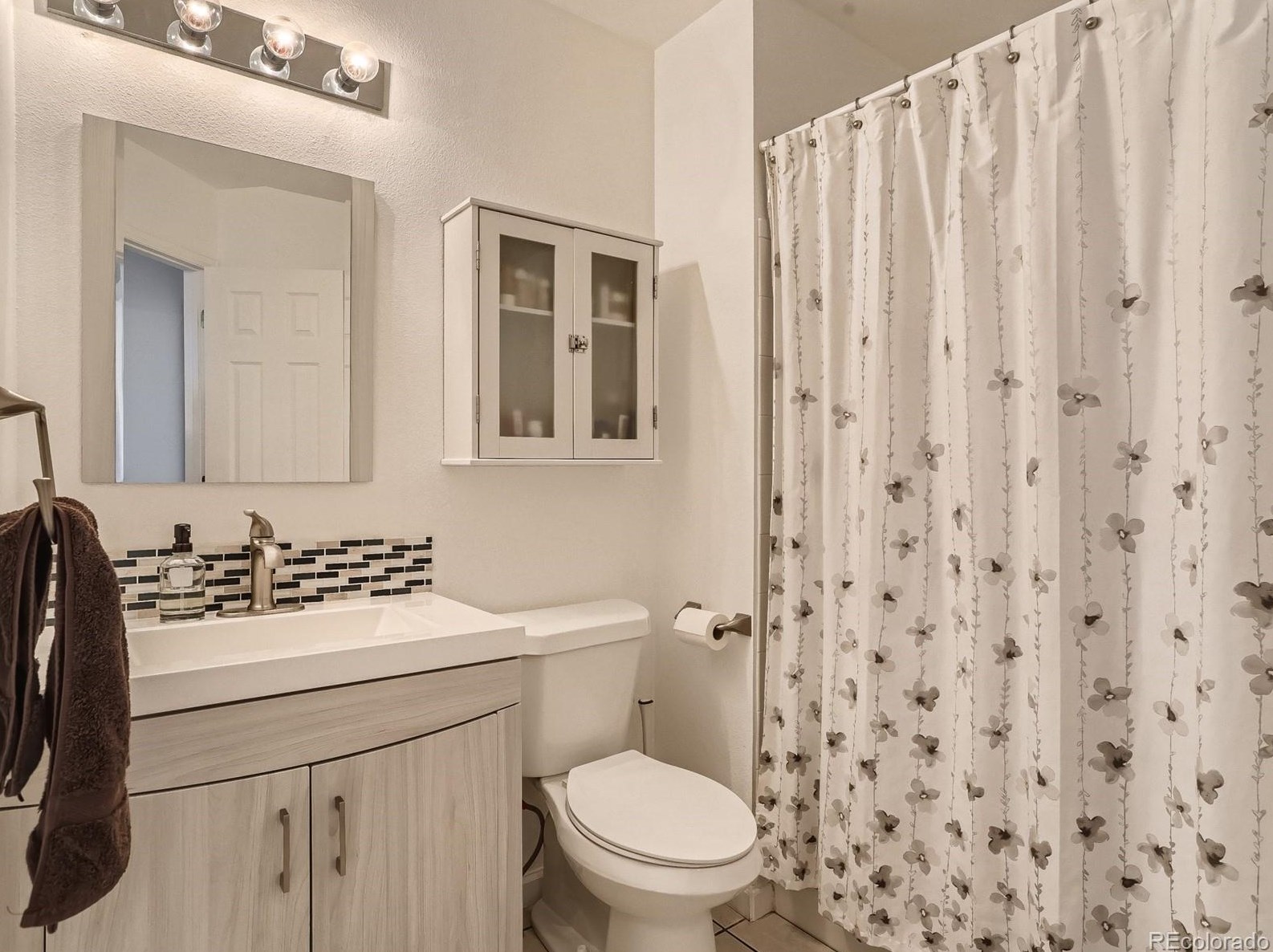 9689 Townsville Cir, Littleton CO  80130-6805 exterior