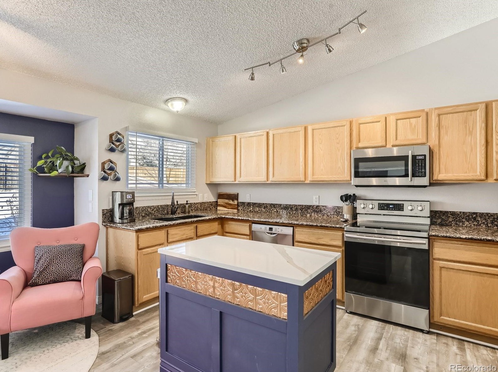 9689 Townsville Cir, Littleton CO  80130-6805 exterior