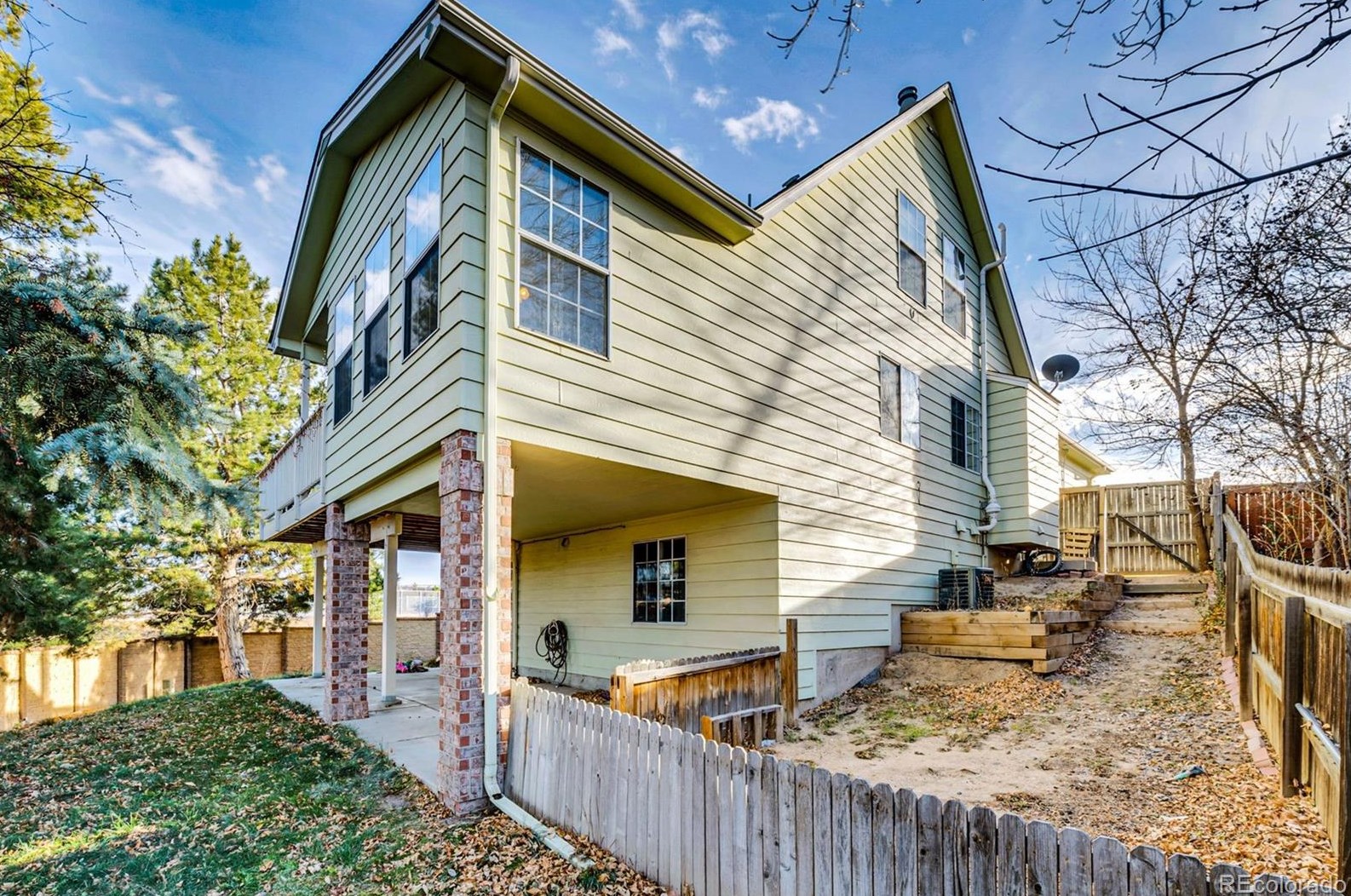 3135 Sugarbowl Ct, Castle Rock CO  80109-2814 exterior