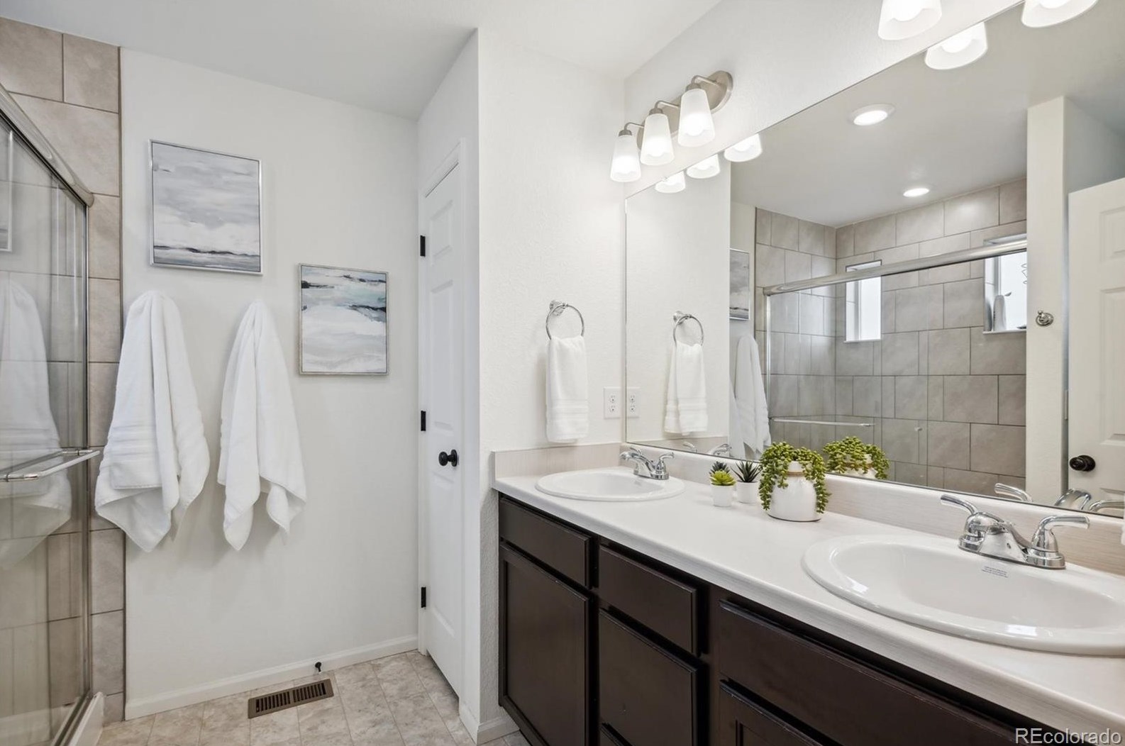 4540 Quemoy St, Aurora CO 80019-6025 exterior