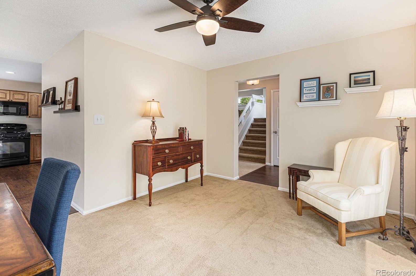 9012 Bear Mtn Dr, Littleton CO 80126-2296 exterior