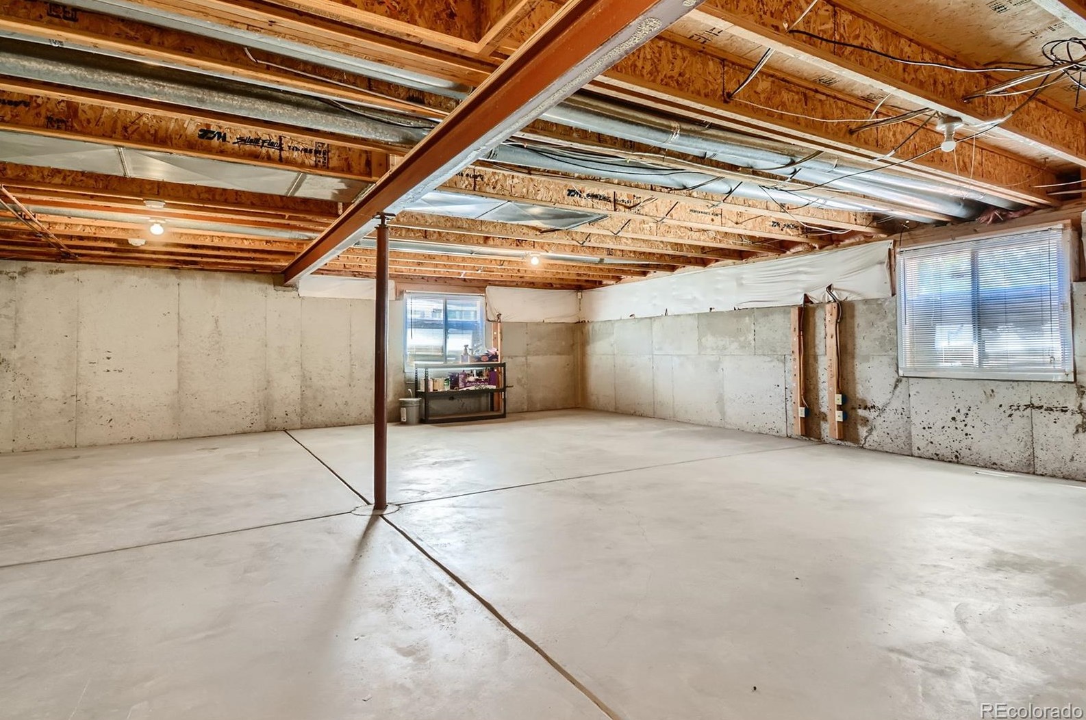 9604 Long Dr, Littleton CO 80120-4330 exterior