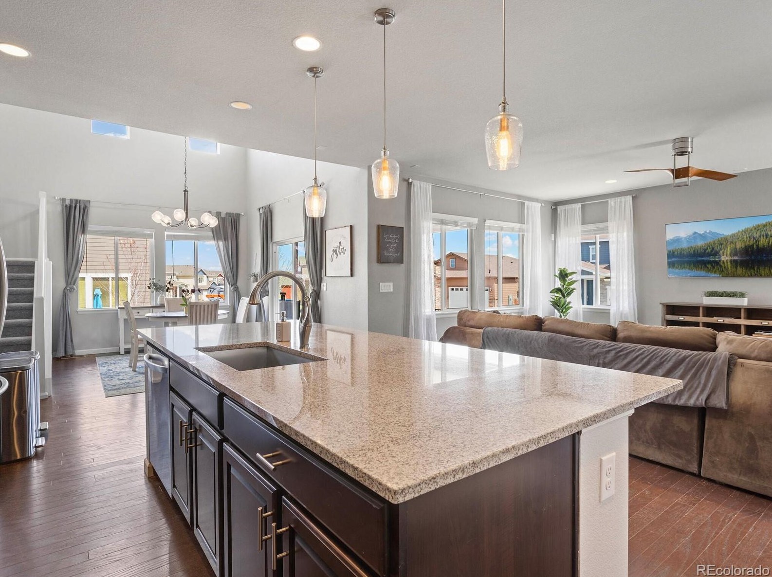 1835 Ghost Dance Cir, Castle Rock CO  80108-8539 exterior