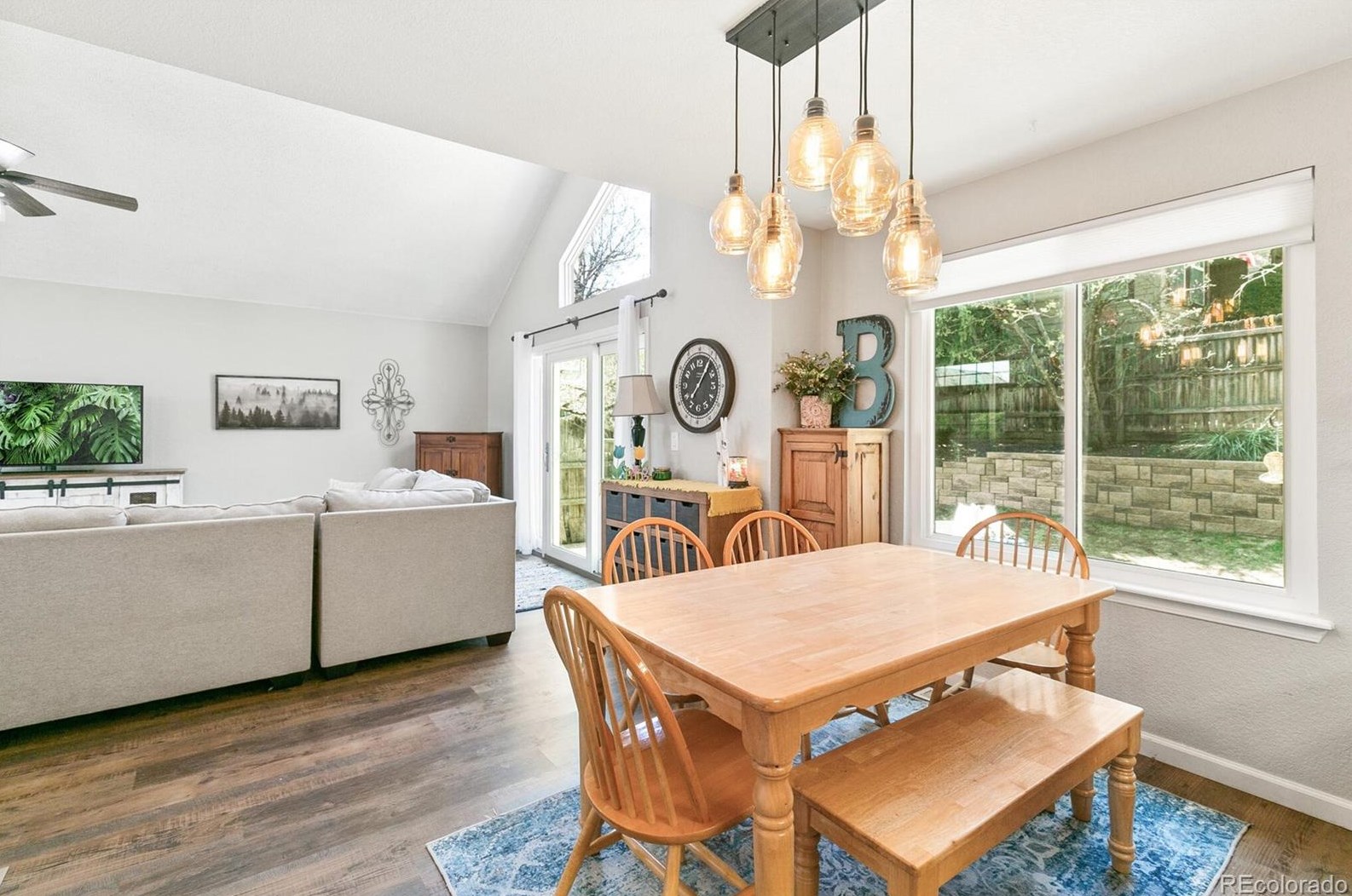 7541 Dawn Dr, Littleton CO  80125-8954 exterior