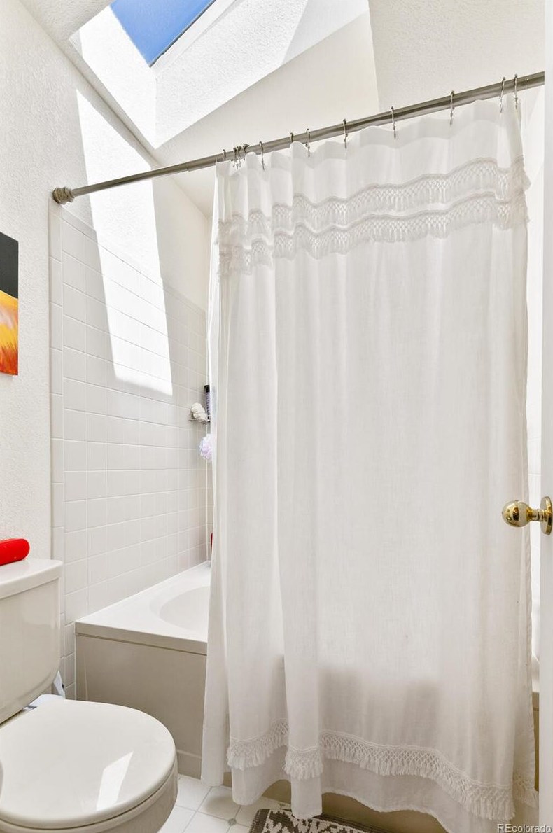 7541 Dawn Dr, Littleton CO  80125-8954 exterior