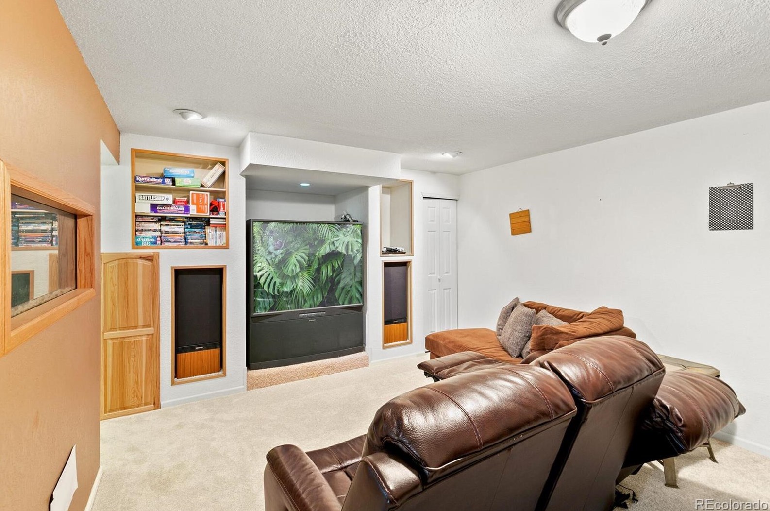 7541 Dawn Dr, Littleton CO  80125-8954 exterior