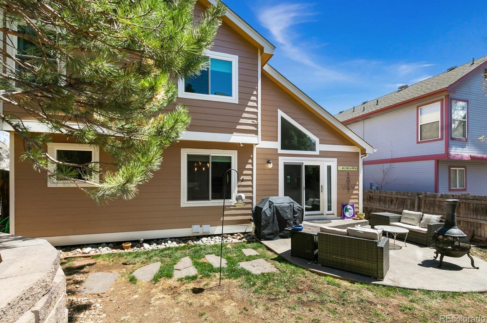 7541 Dawn Dr, Littleton CO  80125-8954 exterior