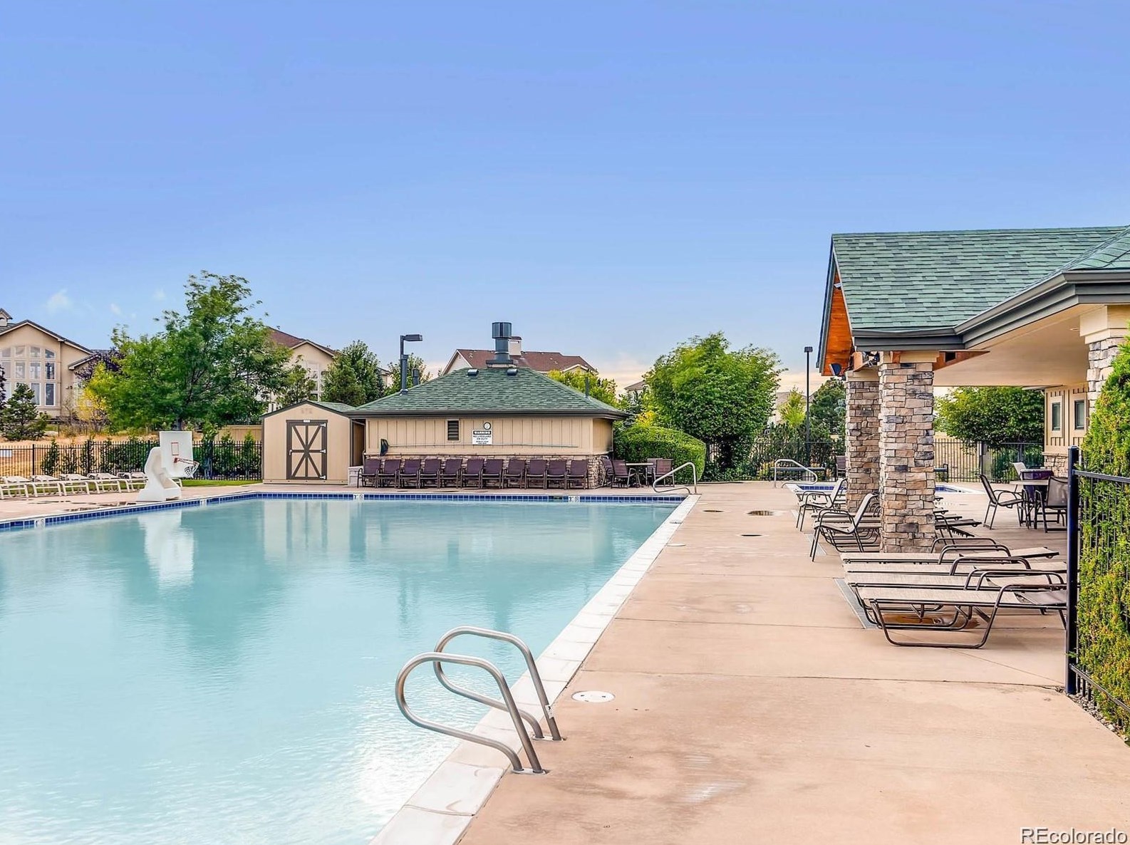 6075 Blue Terrace Pl, Castle Rock CO  80108-8152 exterior