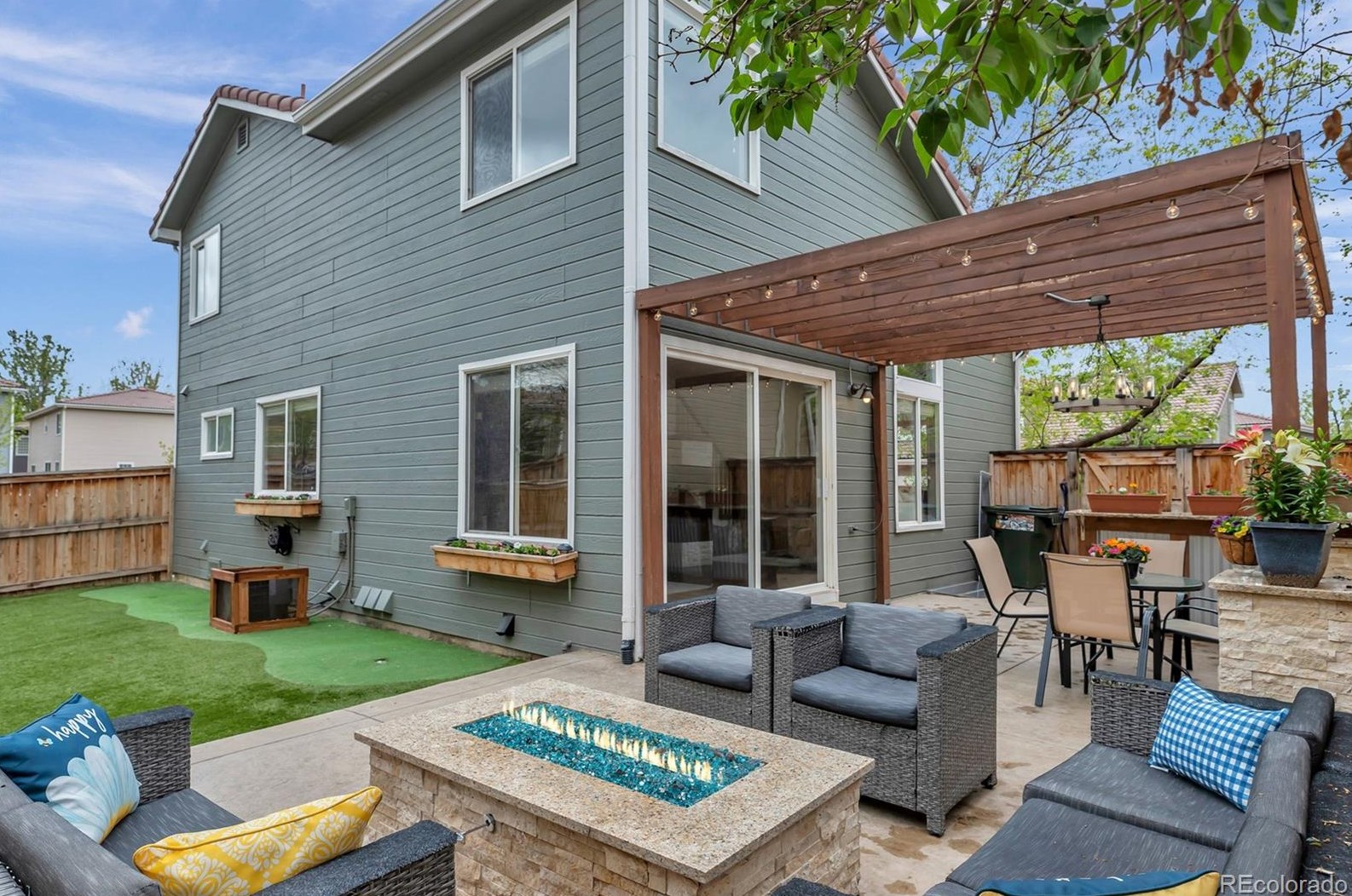 1271 Braewood Ave, Littleton CO  80129-5673 exterior