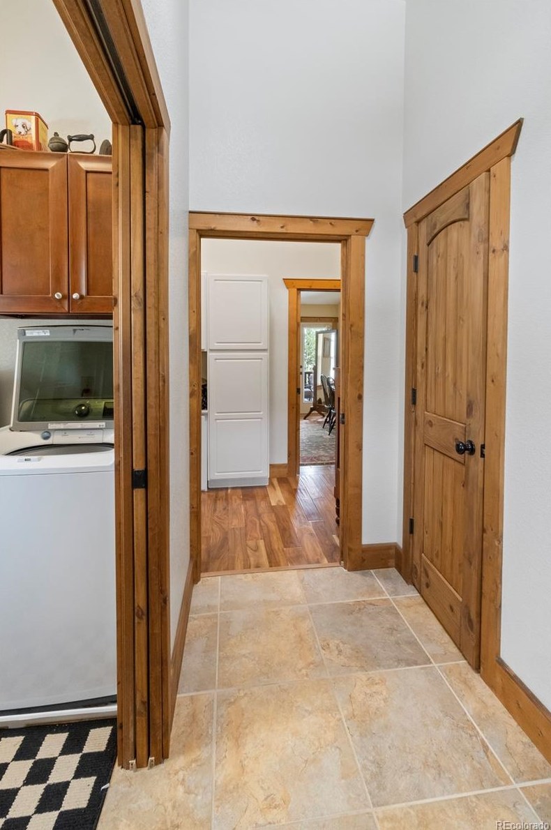 2866 Sunnywood Ave, Woodland Park CO 80863-9498 exterior