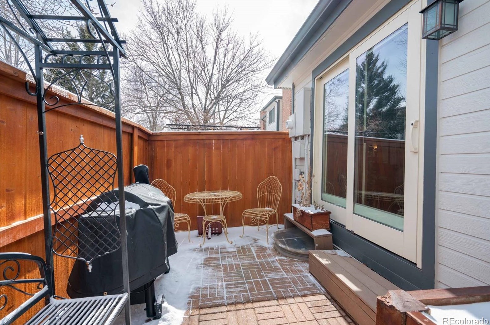 6304 Harrison Way, Littleton CO 80122-2262 exterior