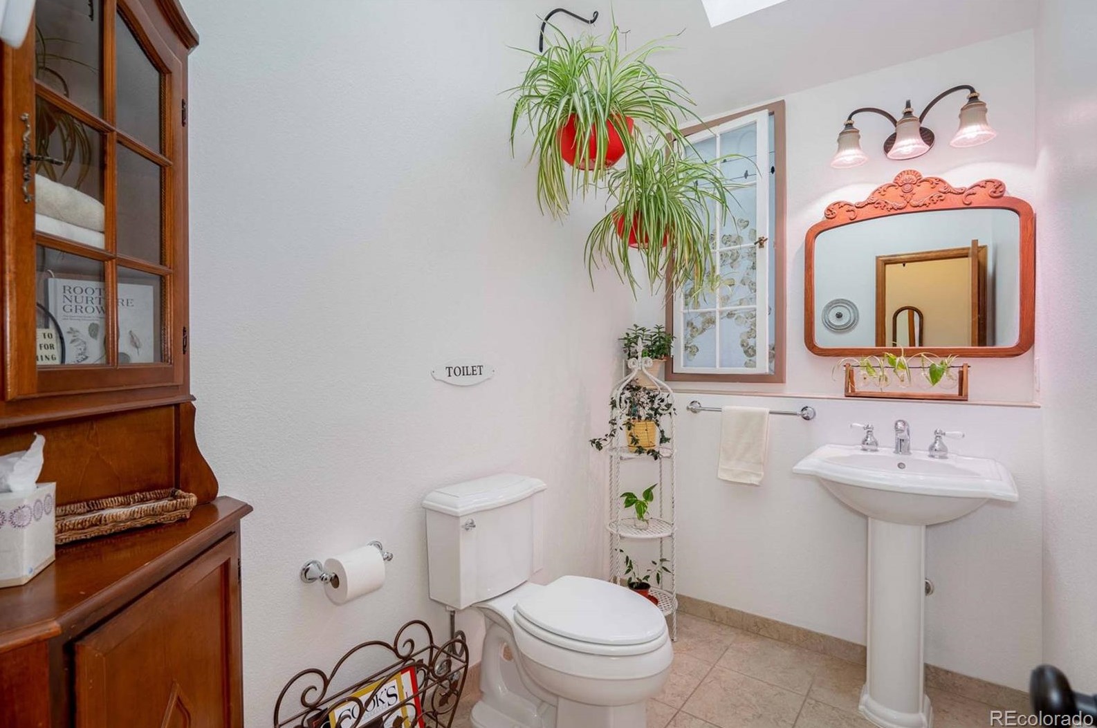 6304 Harrison Way, Littleton CO 80122-2262 exterior