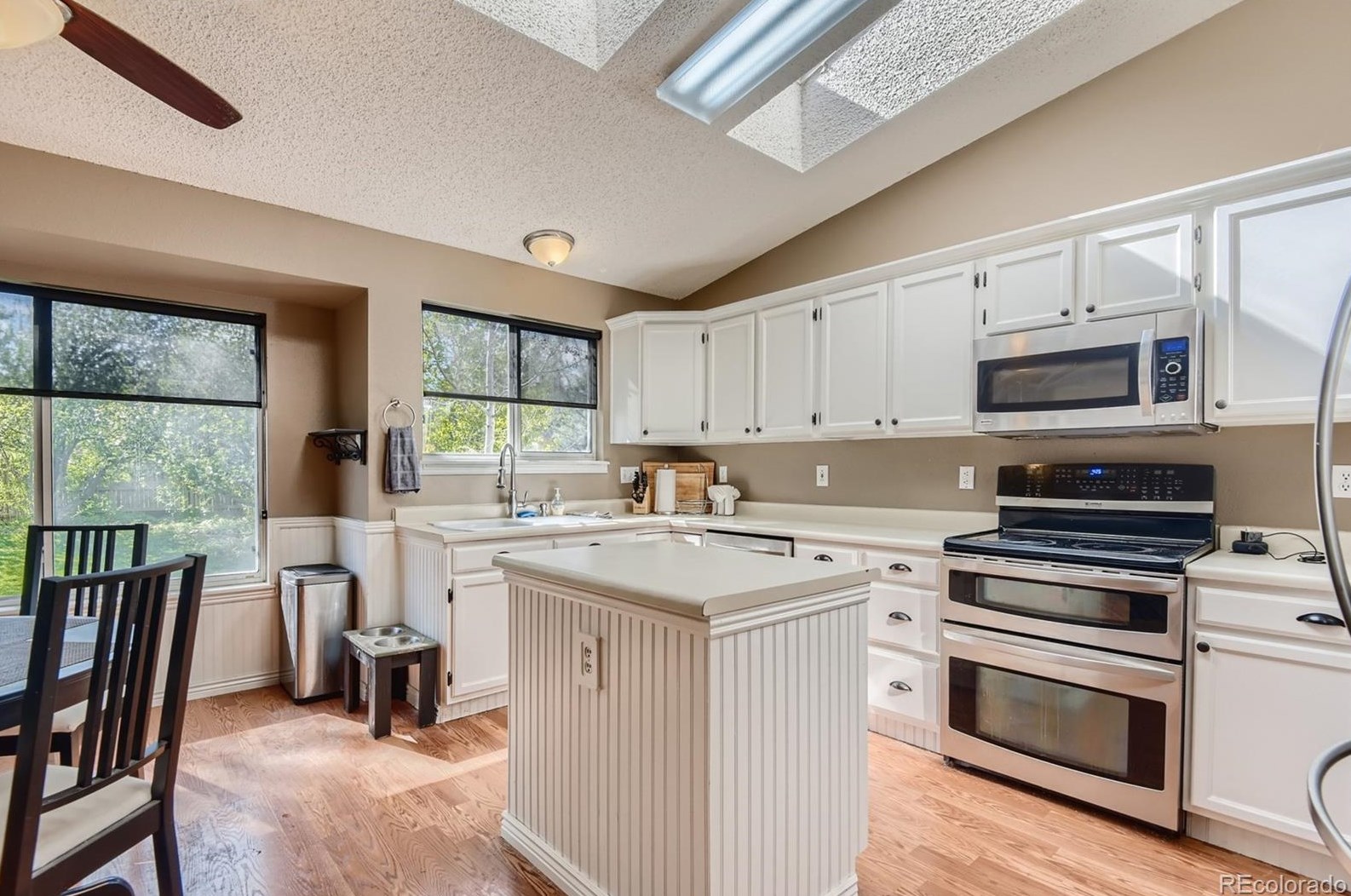 8873 Miners Dr, Littleton CO 80126-5023 exterior