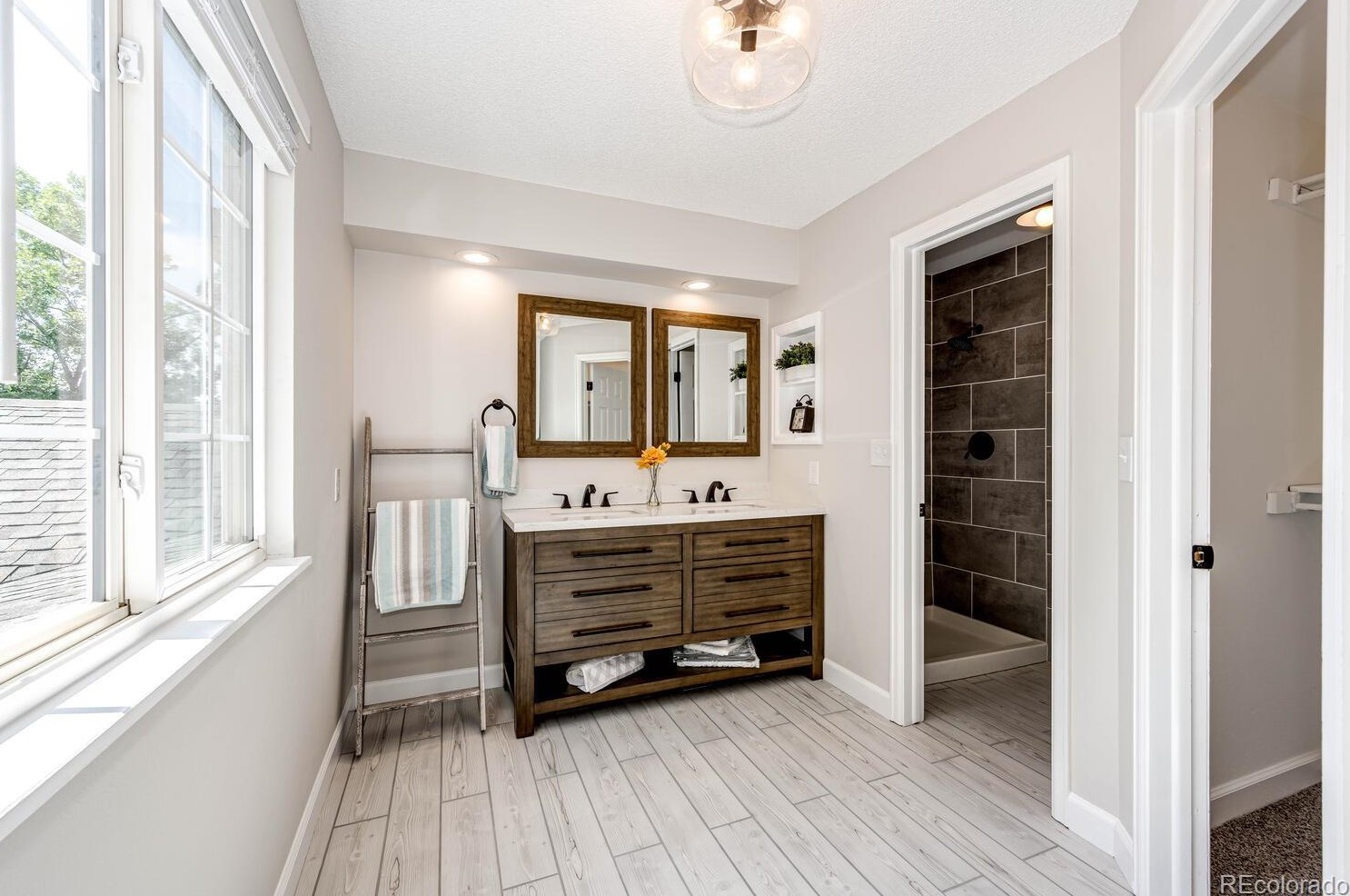 6627 Yukon Way, Littleton CO  80123-3071 exterior