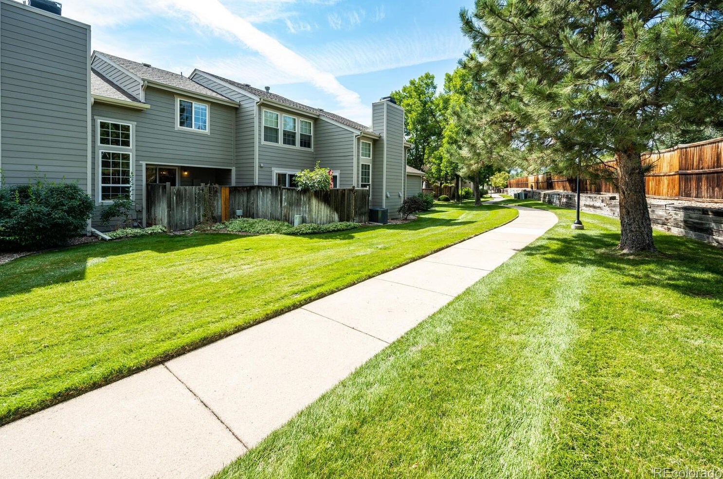 6627 Yukon Way, Littleton CO  80123-3071 exterior